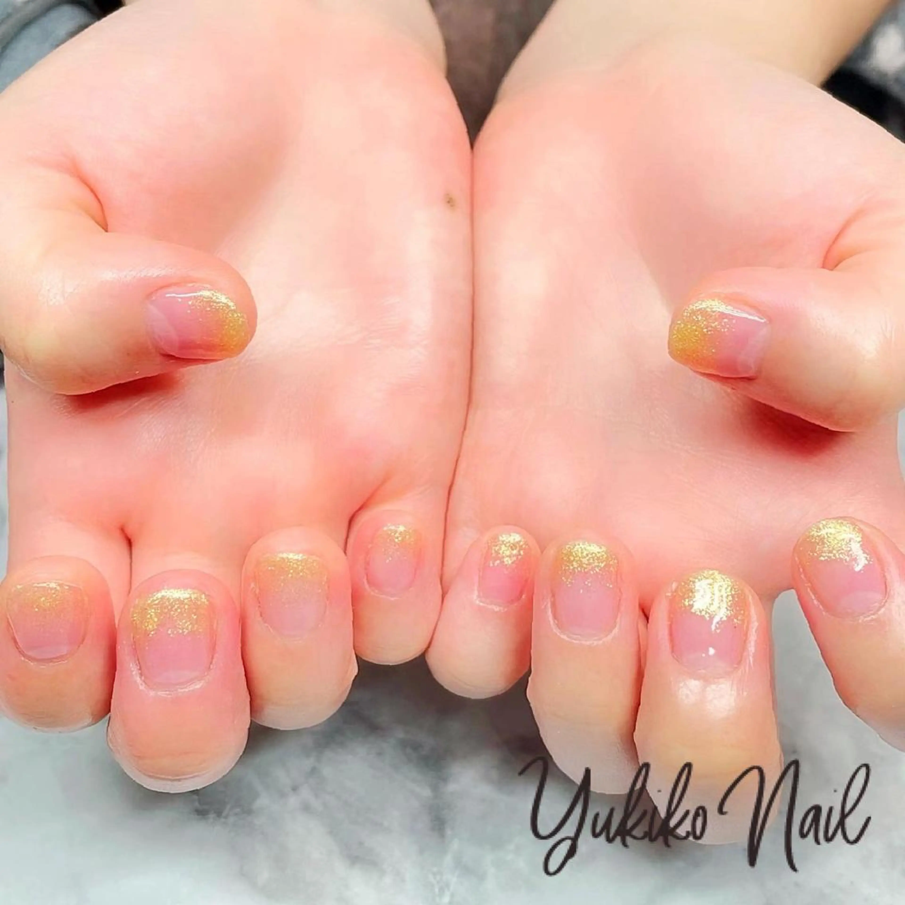 ネイル グラデーション ラメ(グリッター) ラメグラデーション ハンドネイル ユキコ ネイルのネイルデザイン