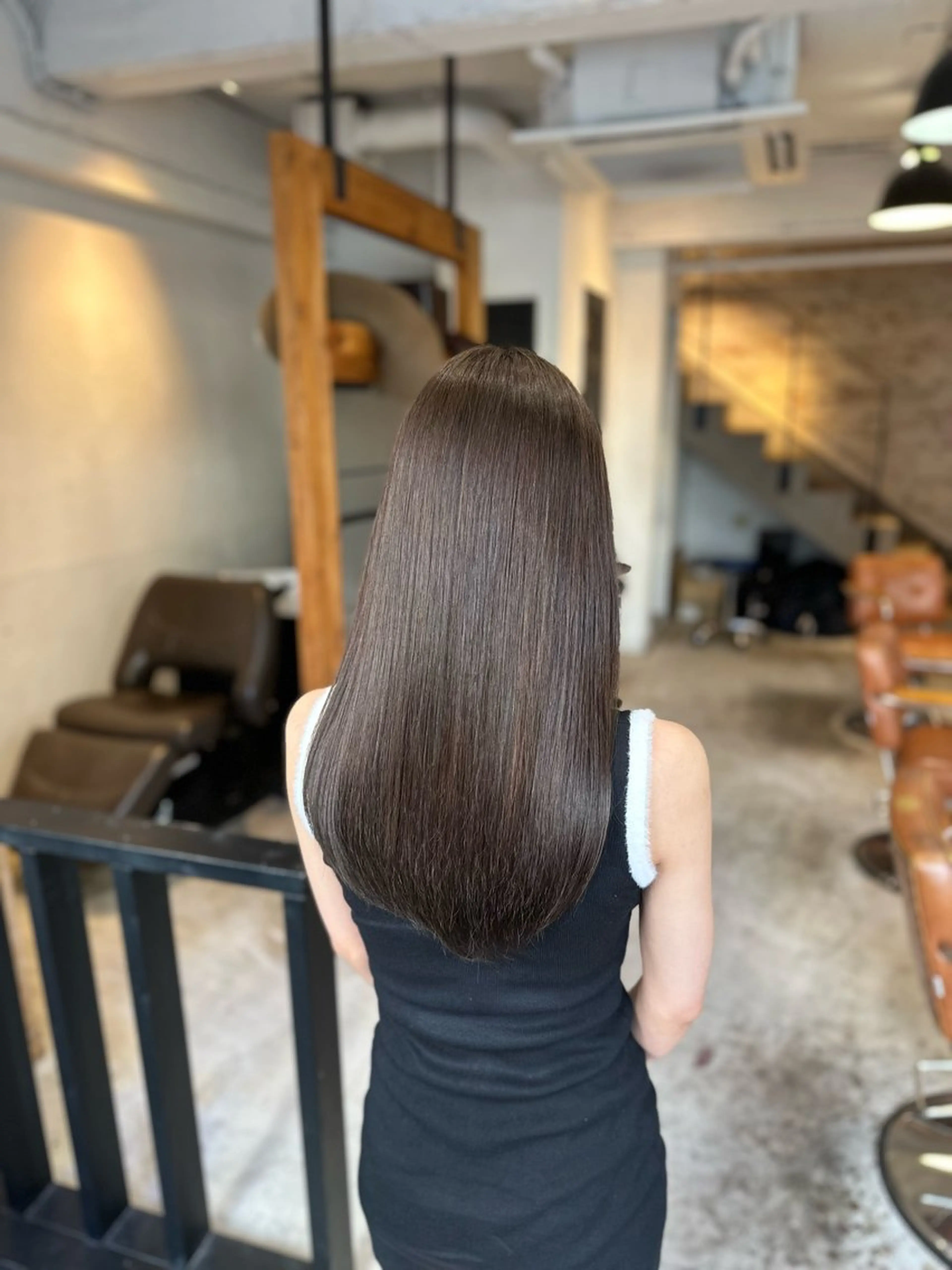 セミロング ヘアカラー トリートメント PARIS hair salon所属・秋葉原　柏木絢汰 ✨当日予約okのヘアスタイル