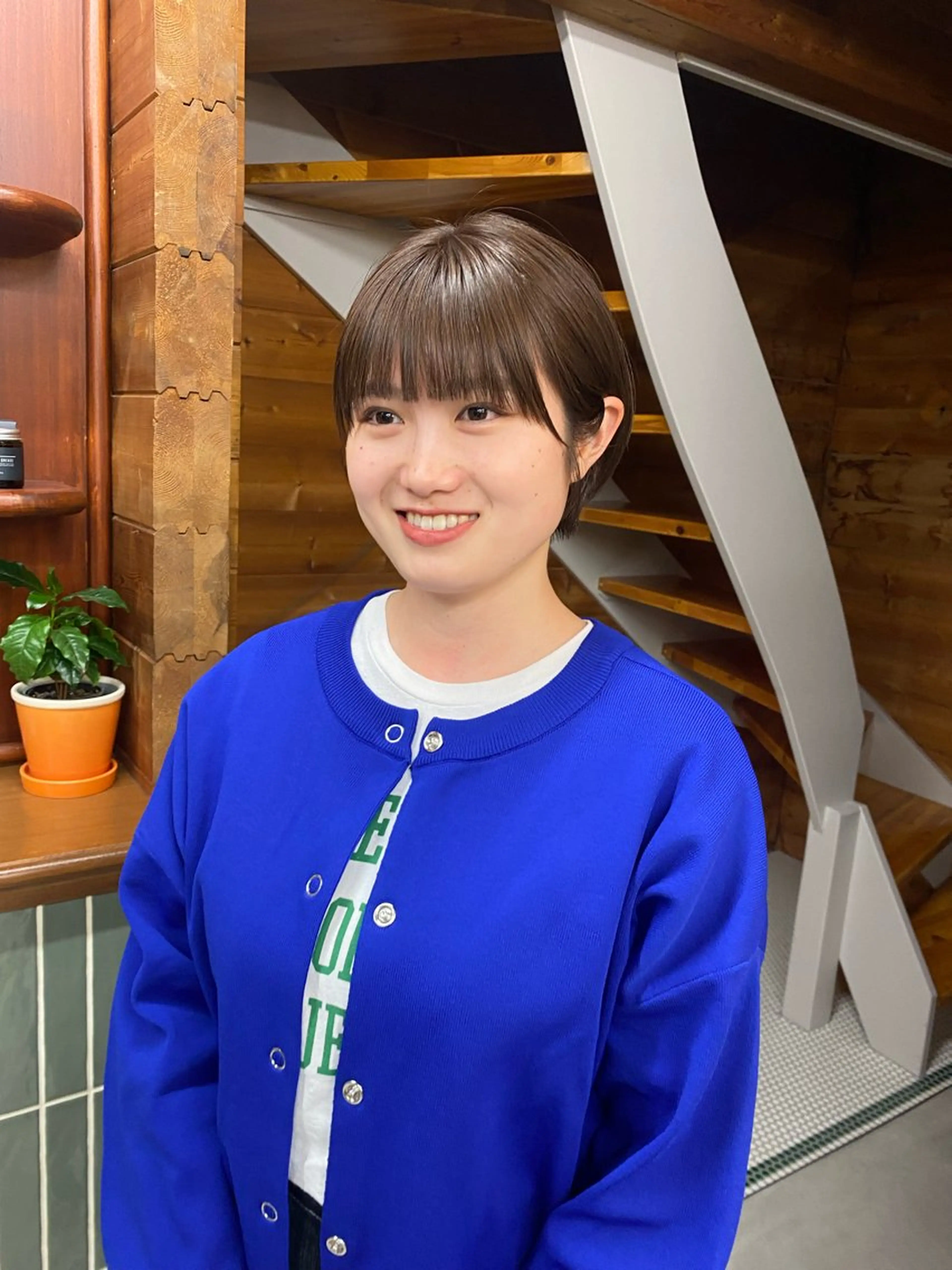 ショート カラー ベージュカラー DEPT 宗像あかりのヘアスタイル