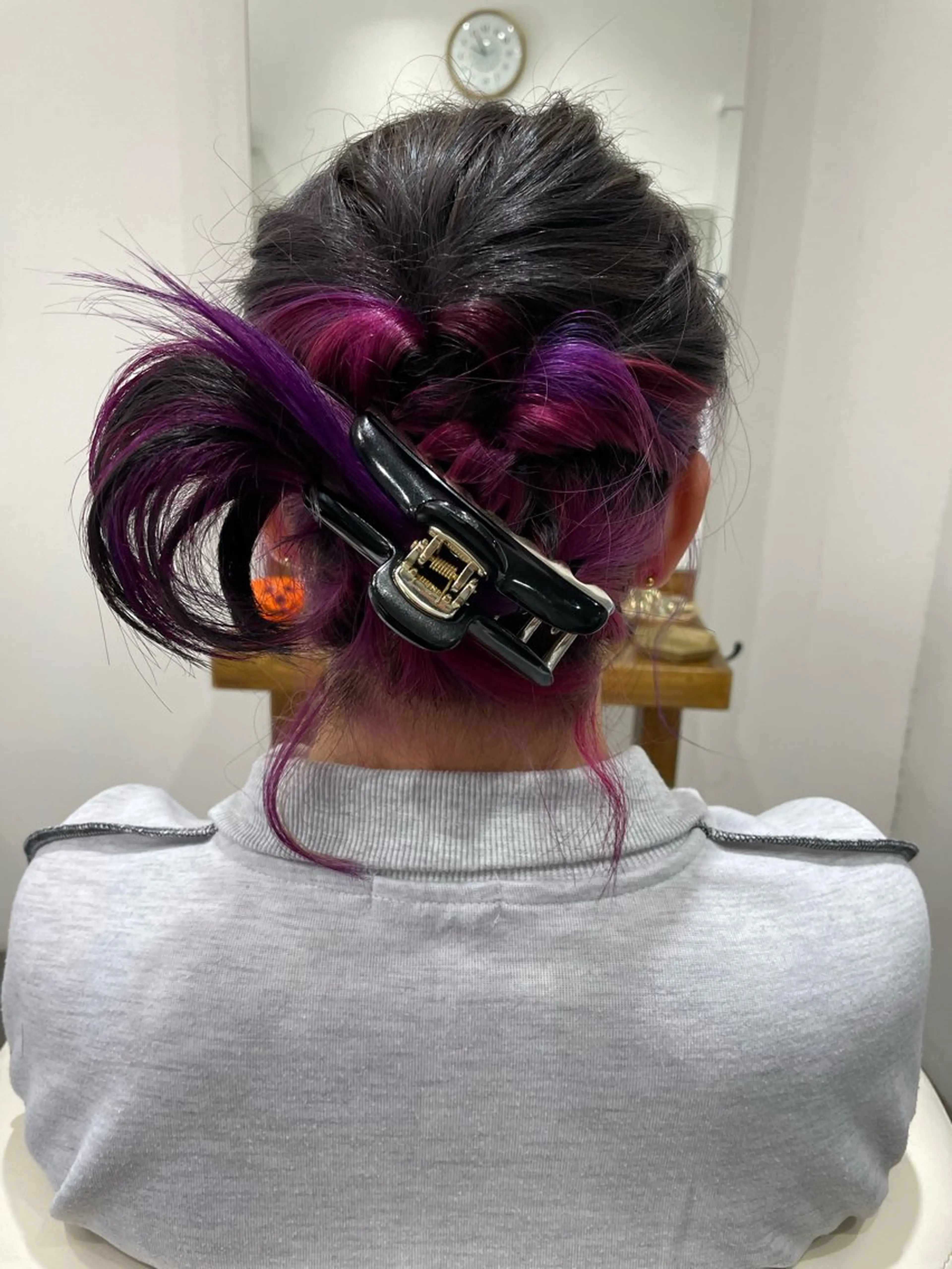 セミロング カラー ヘアアレンジ 🎨 SHIORI🥀のヘアスタイル