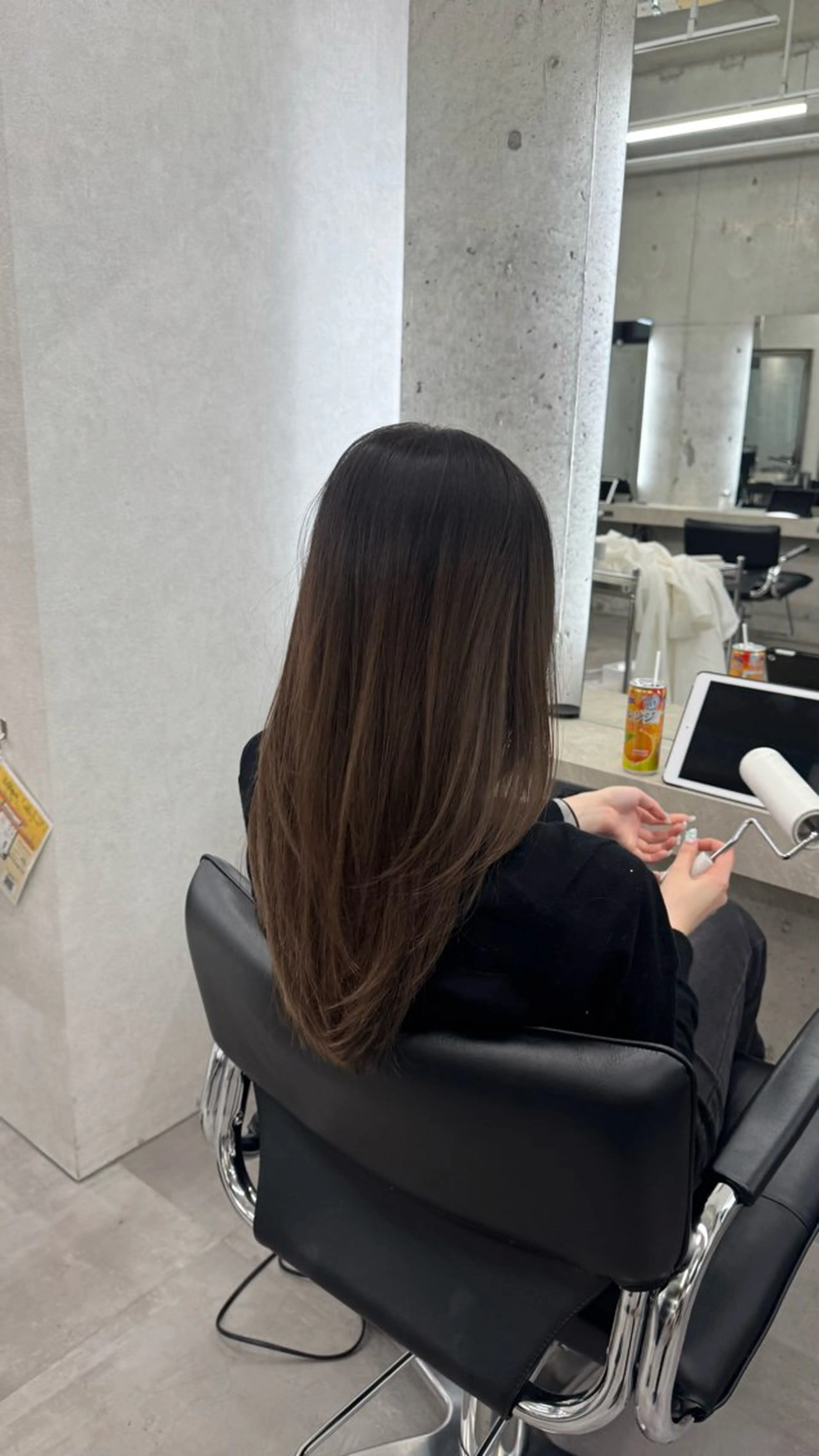 セミロング レイヤーカット shio ハイトーン 💗【福岡天神】のヘアスタイル