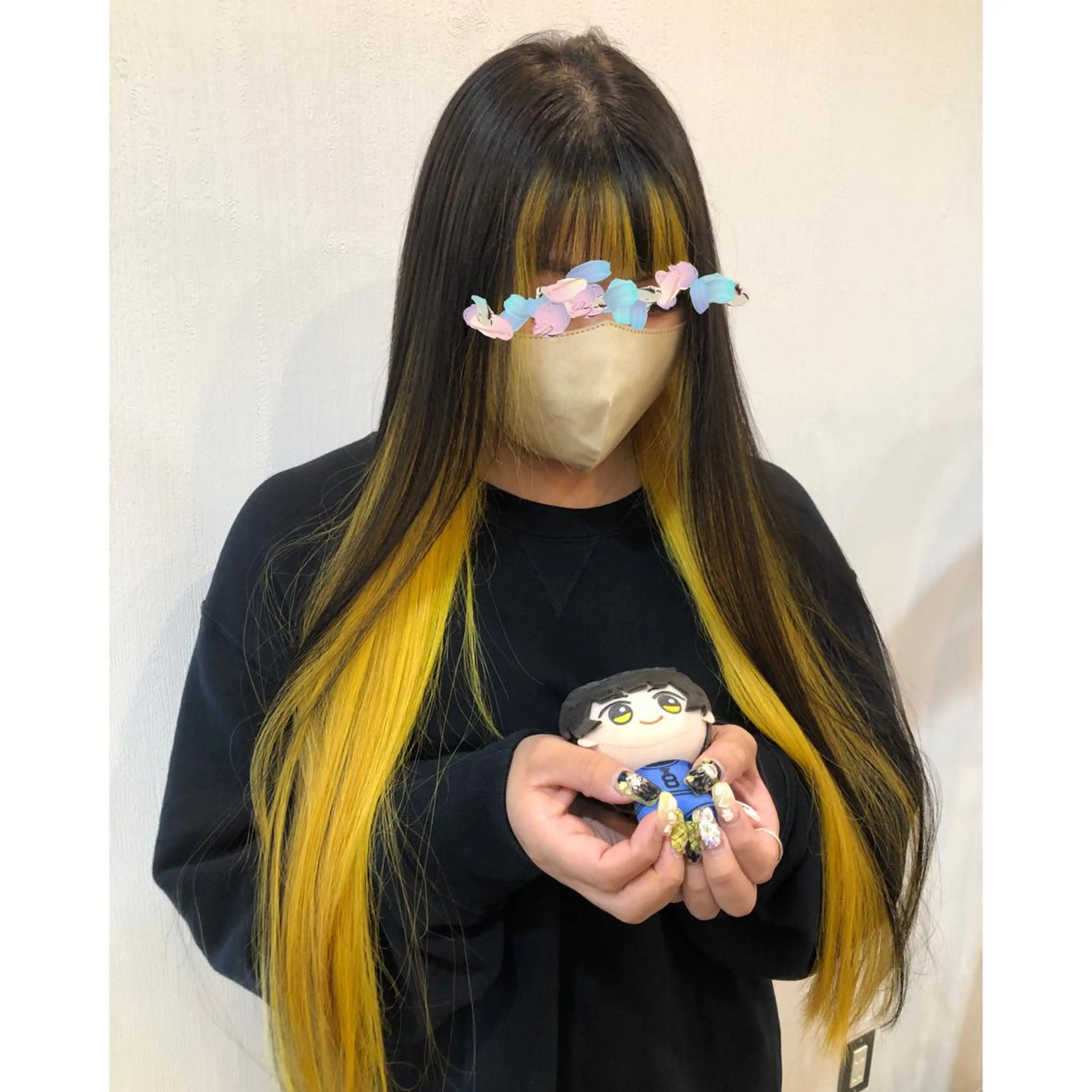 ロング カラー ブリーチ ブルーカラー ケアブリーチ ハイトーンカラー インナーカラー 推しカラー✨ オタク美容師ユウカのヘアスタイル