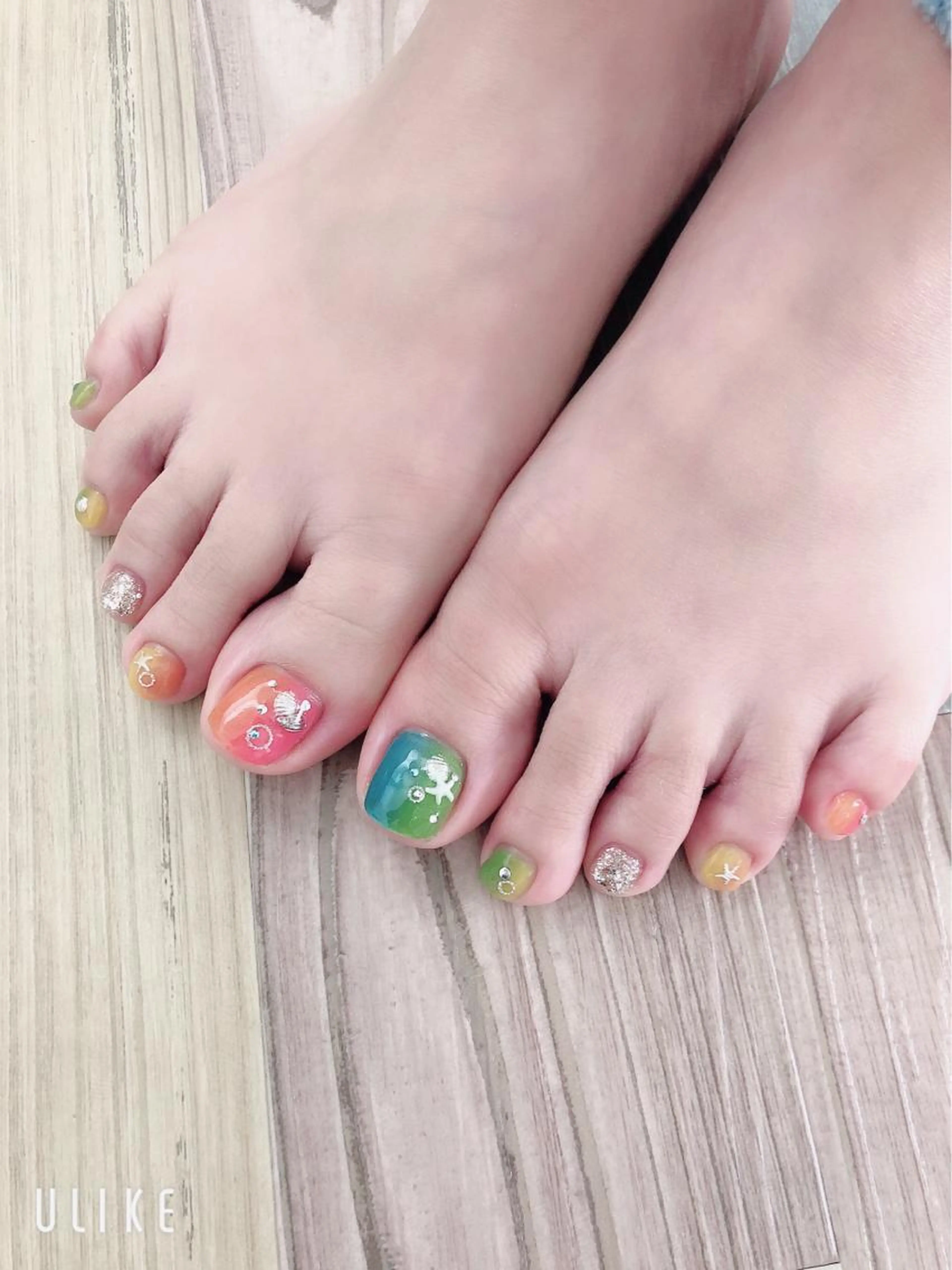 オフなし　フットやり放題(片足3本以上の場合はこちらになります)の写真