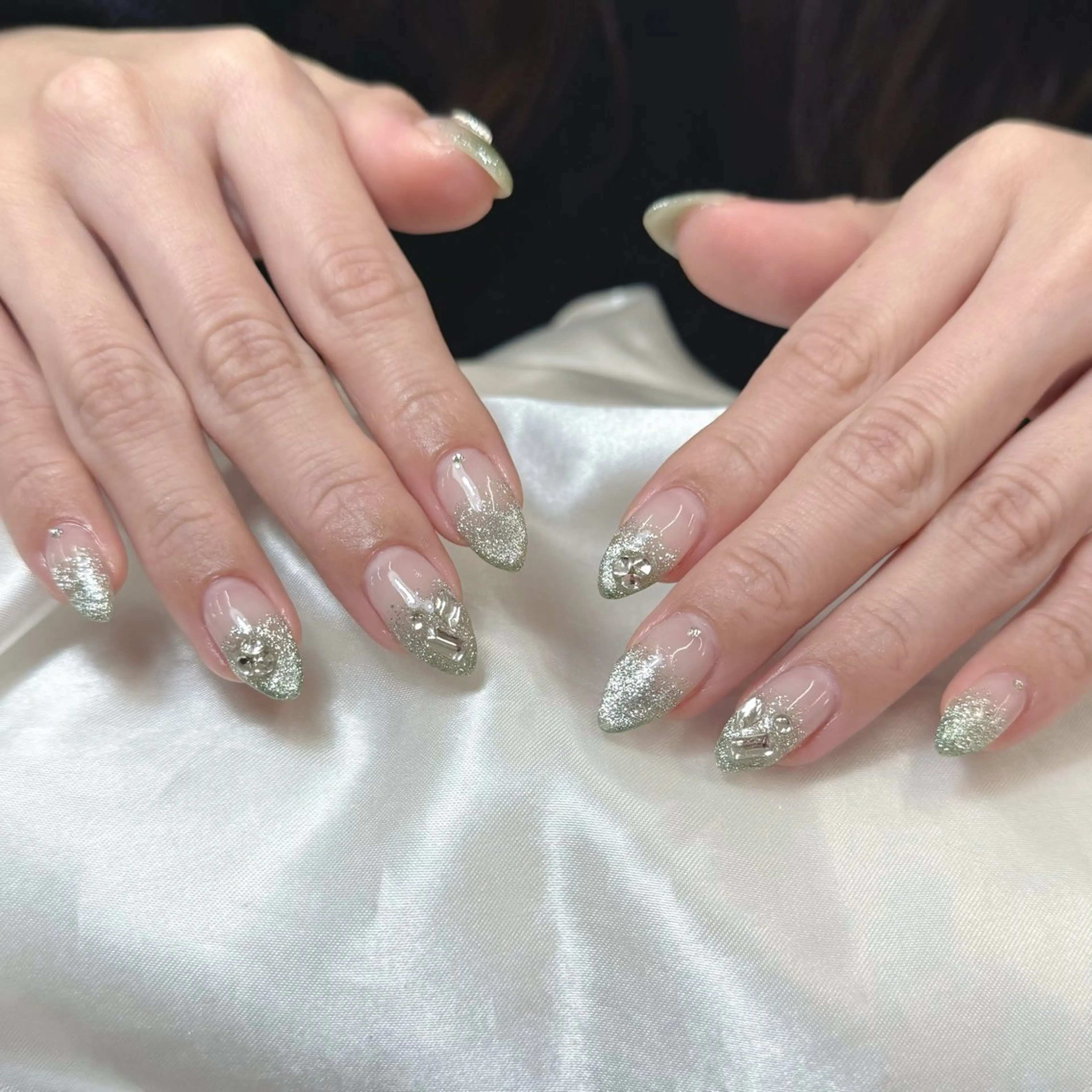 ネイル ハンドネイル NAIL atre AYAのネイルデザイン