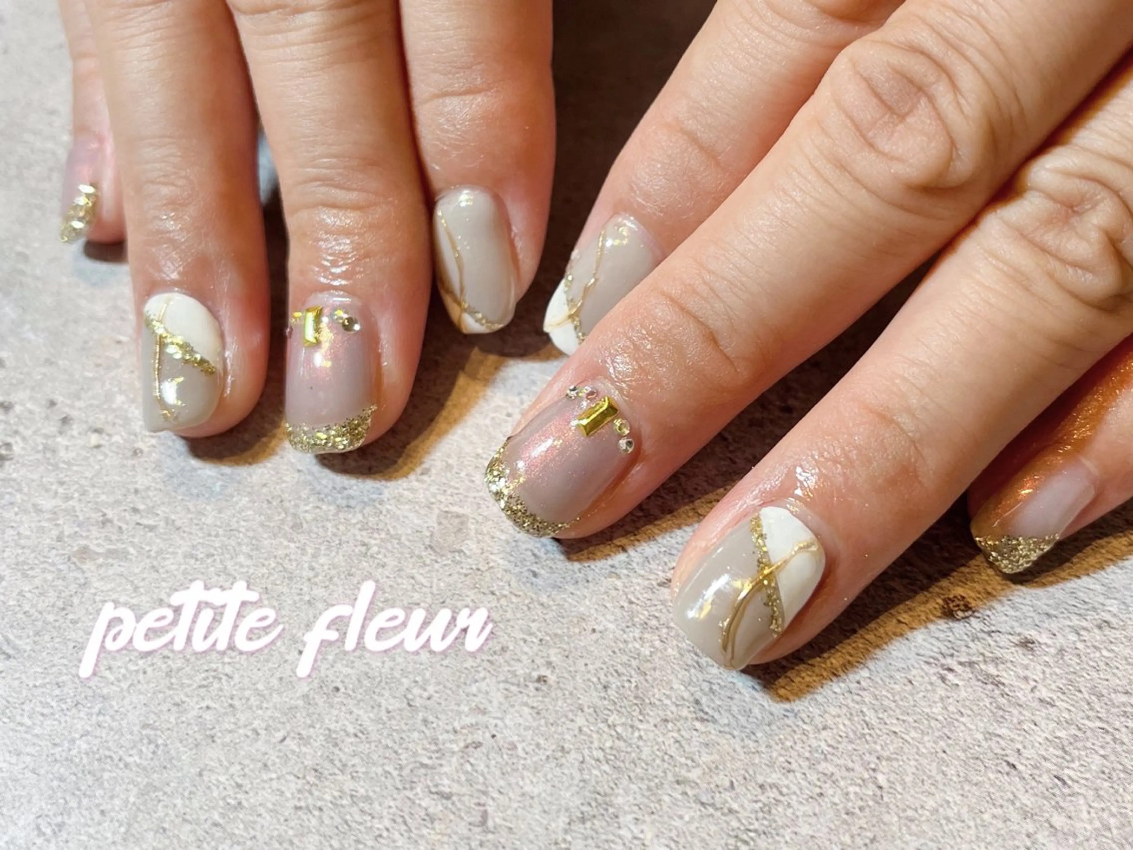 ネイル ハンドネイル ビューティーサロン プチフルールのネイルデザイン