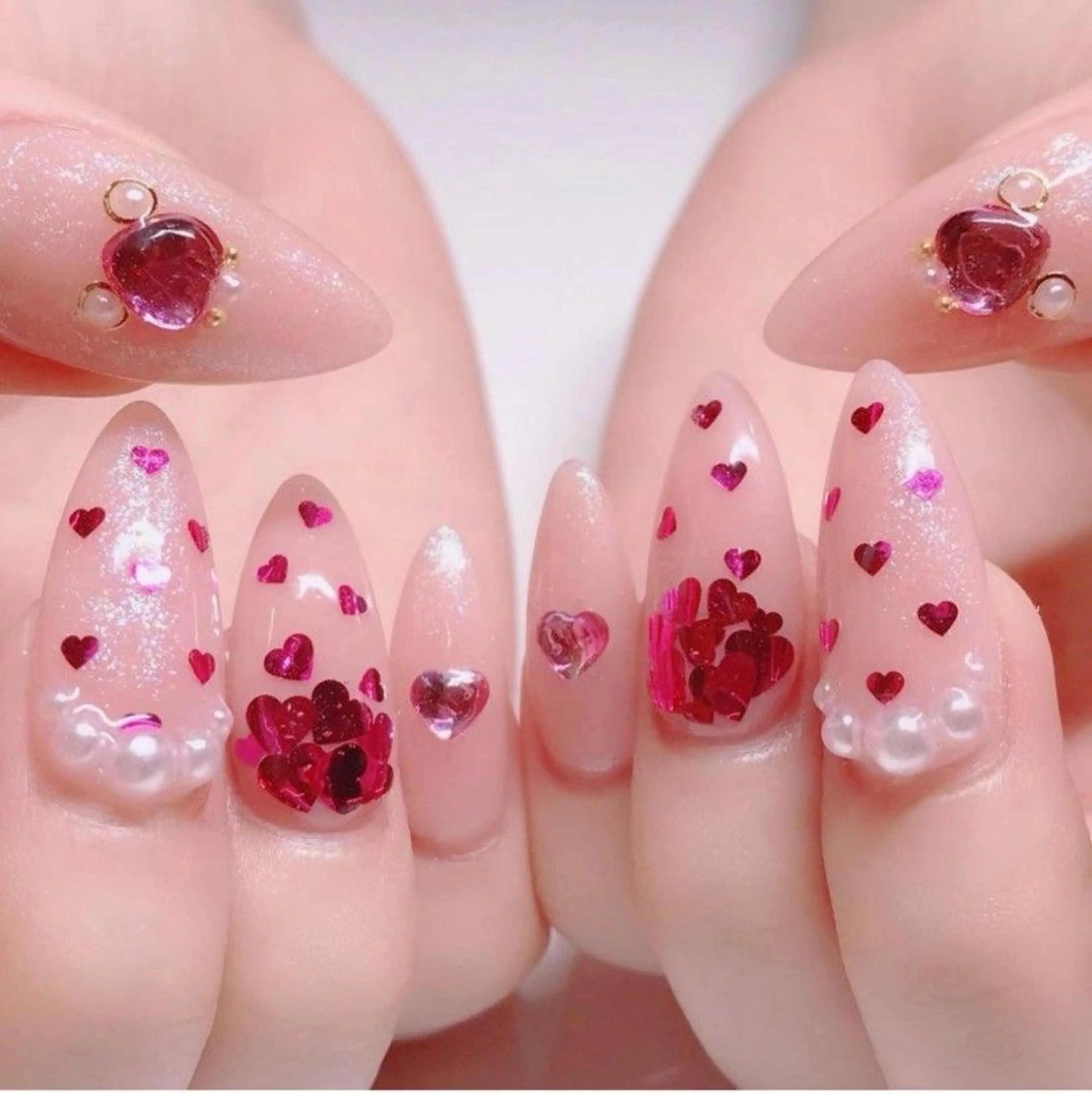 ネイル マグネットネイル ピンク ネイルチップ 冬ネイル クリスマス Lee Nailsのネイルデザイン