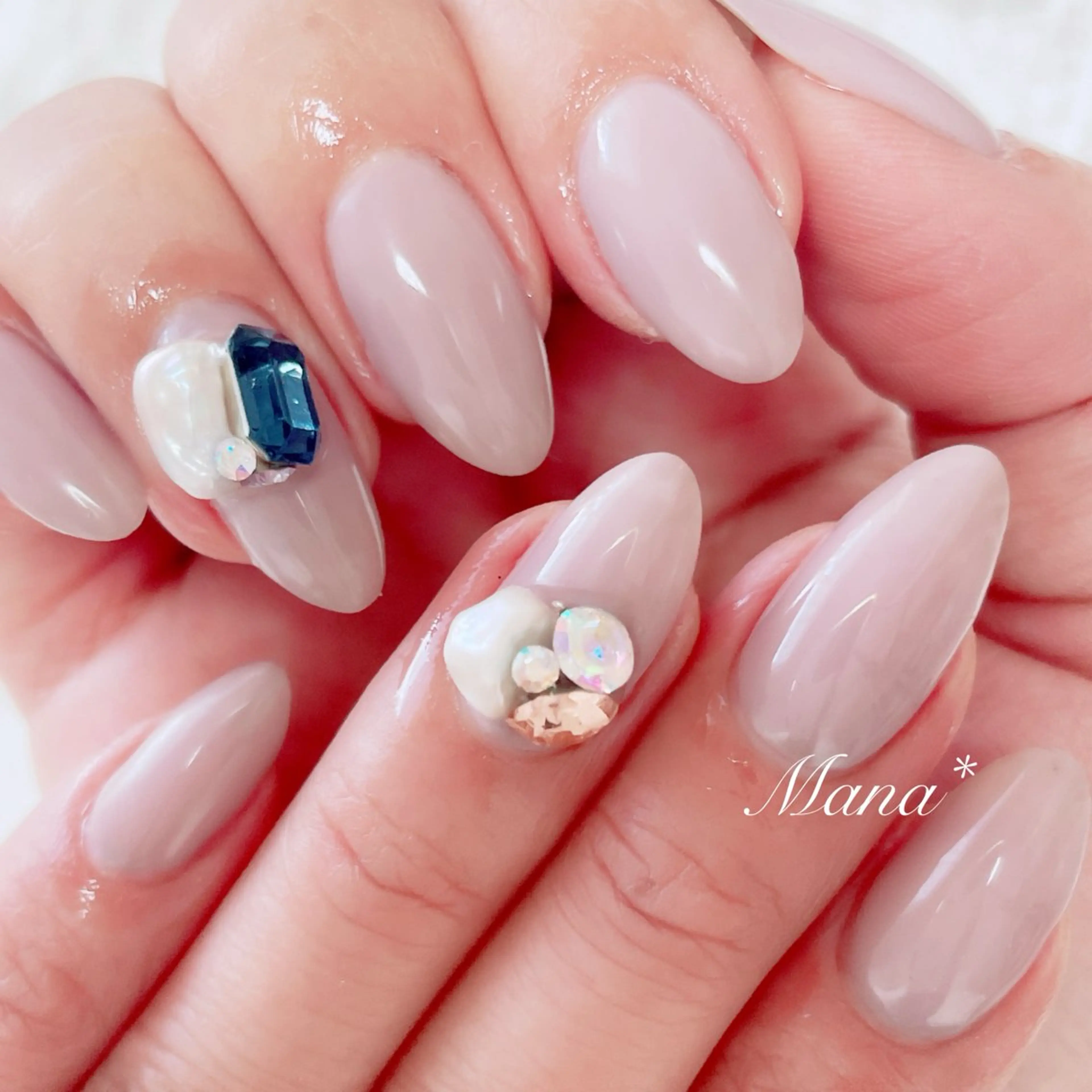 セミロング 塚田 由香里のネイルデザイン