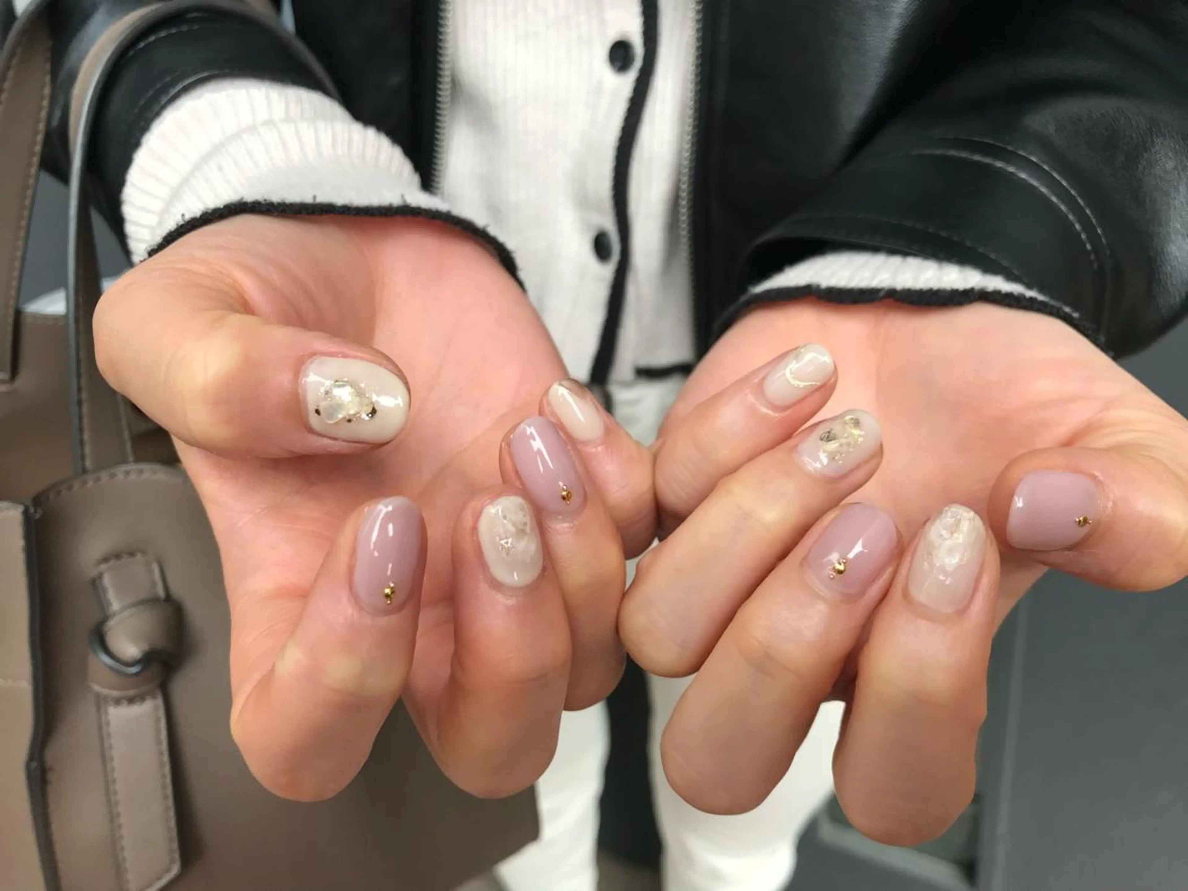 ネイル 持ち込み ニュアンスネイル ハンドネイル ROCCO nailのネイルデザイン