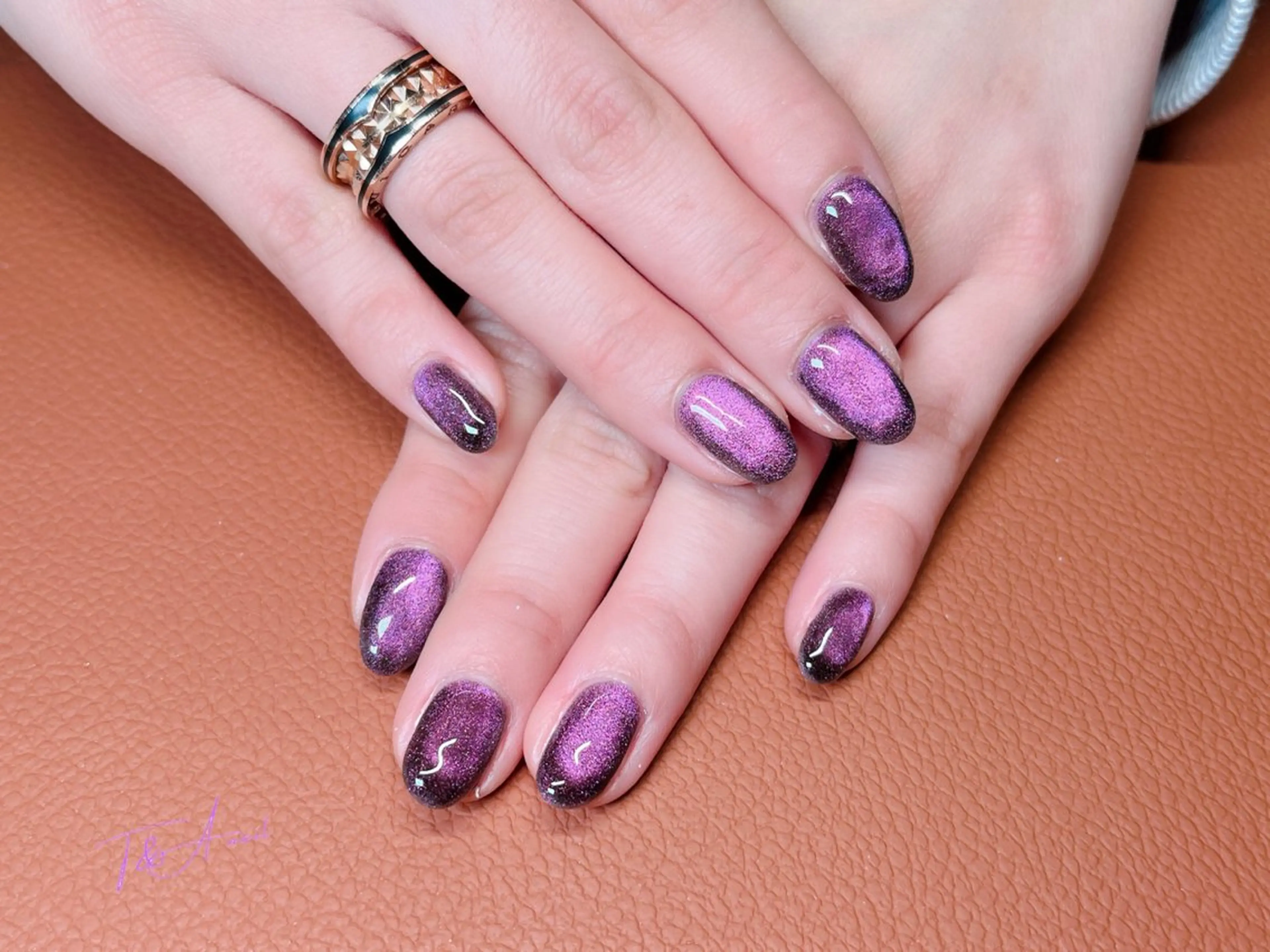 ネイル ジェルネイル 氷ネイル・うるうるネイル マグネットネイル ワンカラーネイル パープル ハンドネイル T&A nailのネイルデザイン