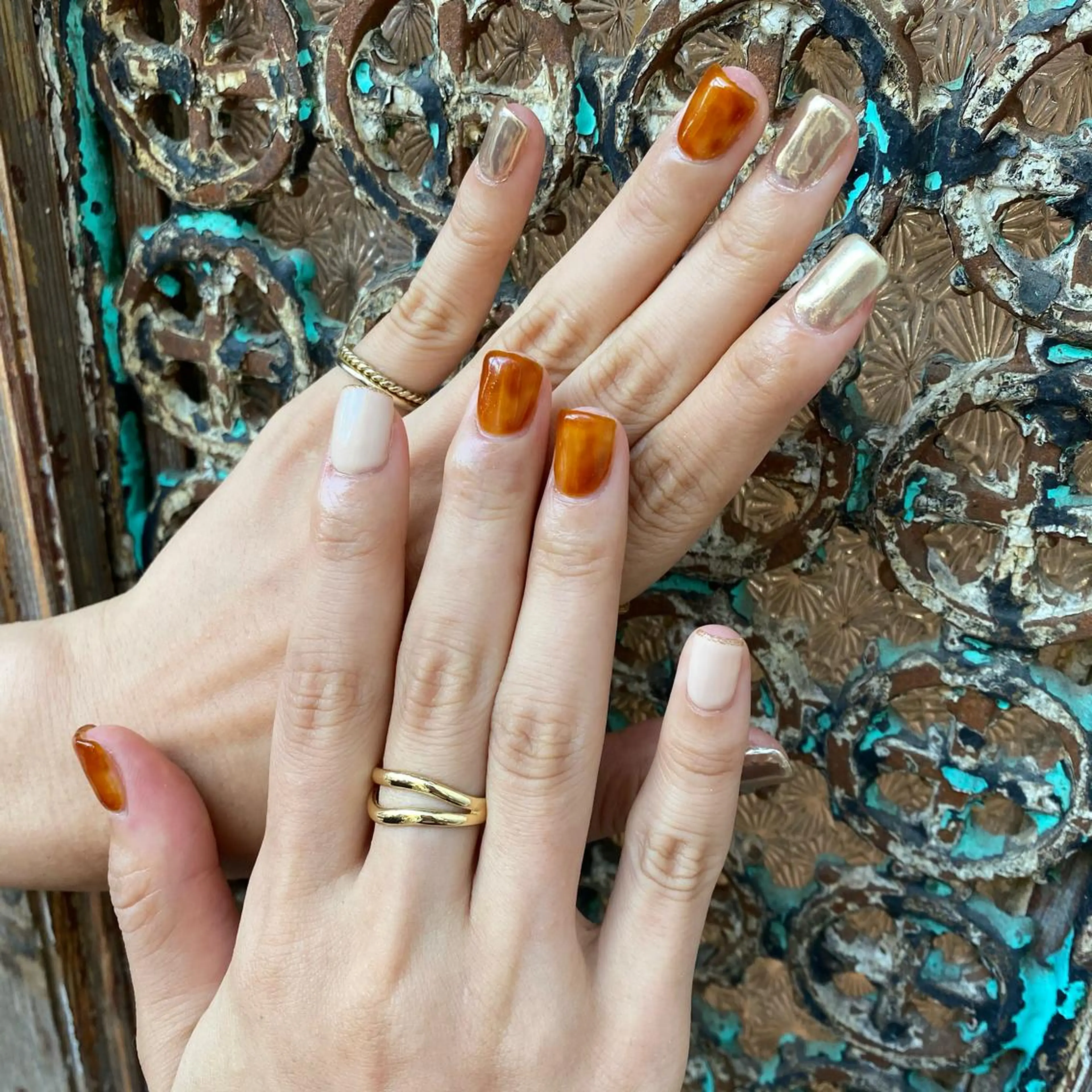 ネイル べっ甲ネイル Sia中野新橋 田中 優莉乃のヘアスタイル