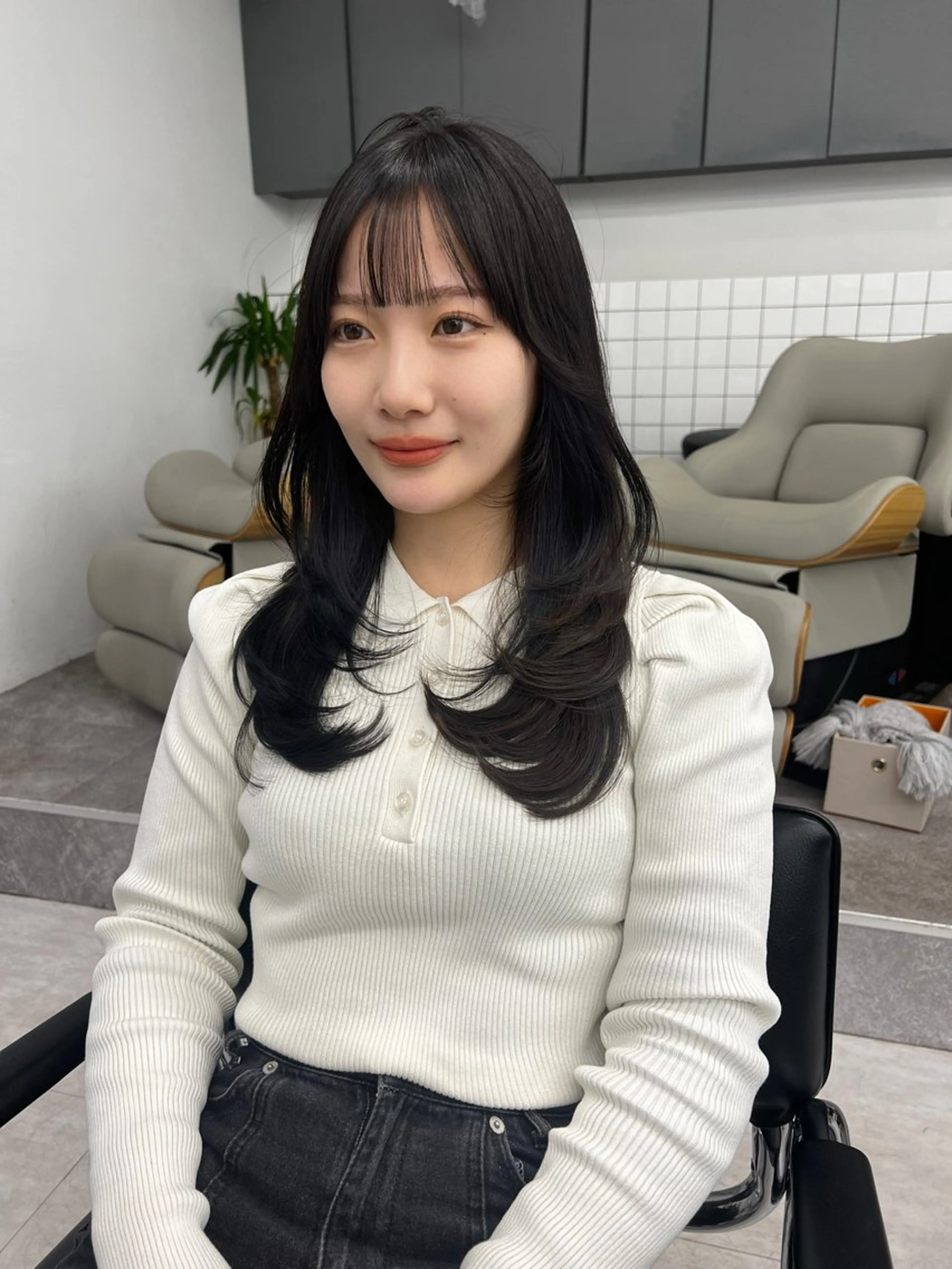 セミロング カラー 韓国ヘア♡ 顔まわりカットayaのヘアスタイル