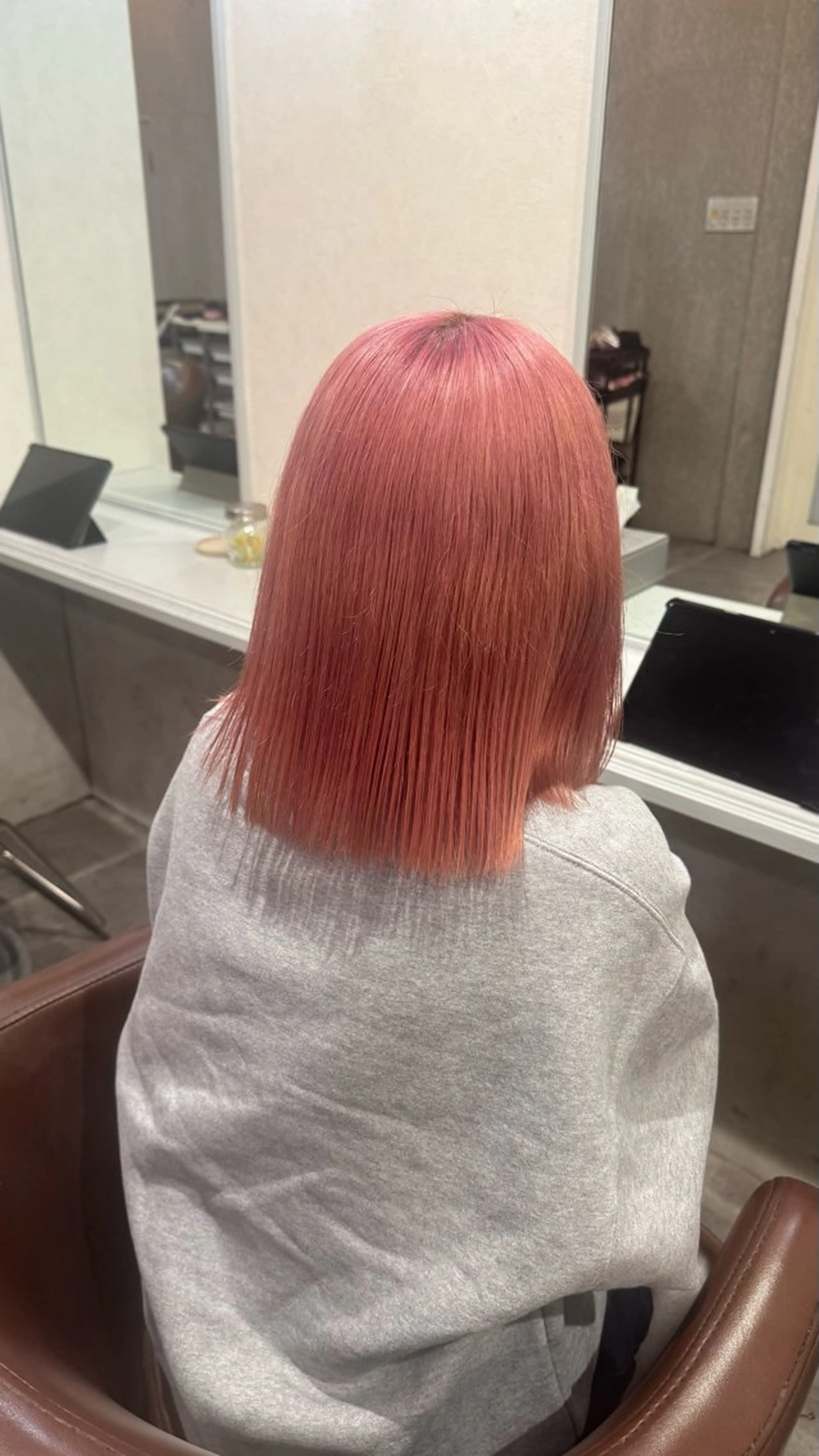 ミディアム 渡澤 ななみのヘアスタイル