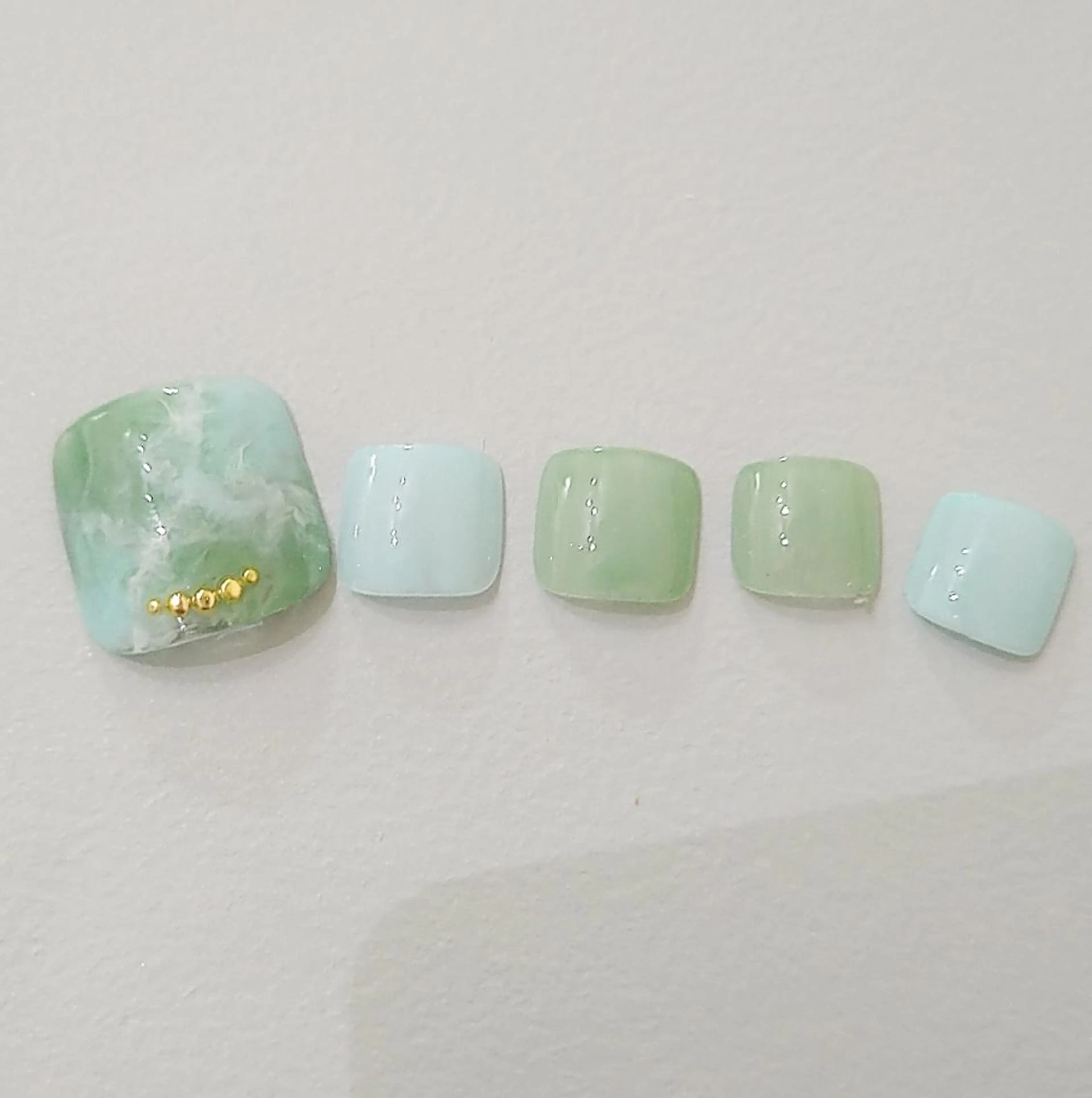 ネイル フットネイル Tiary🤍 Sachikaのネイルデザイン