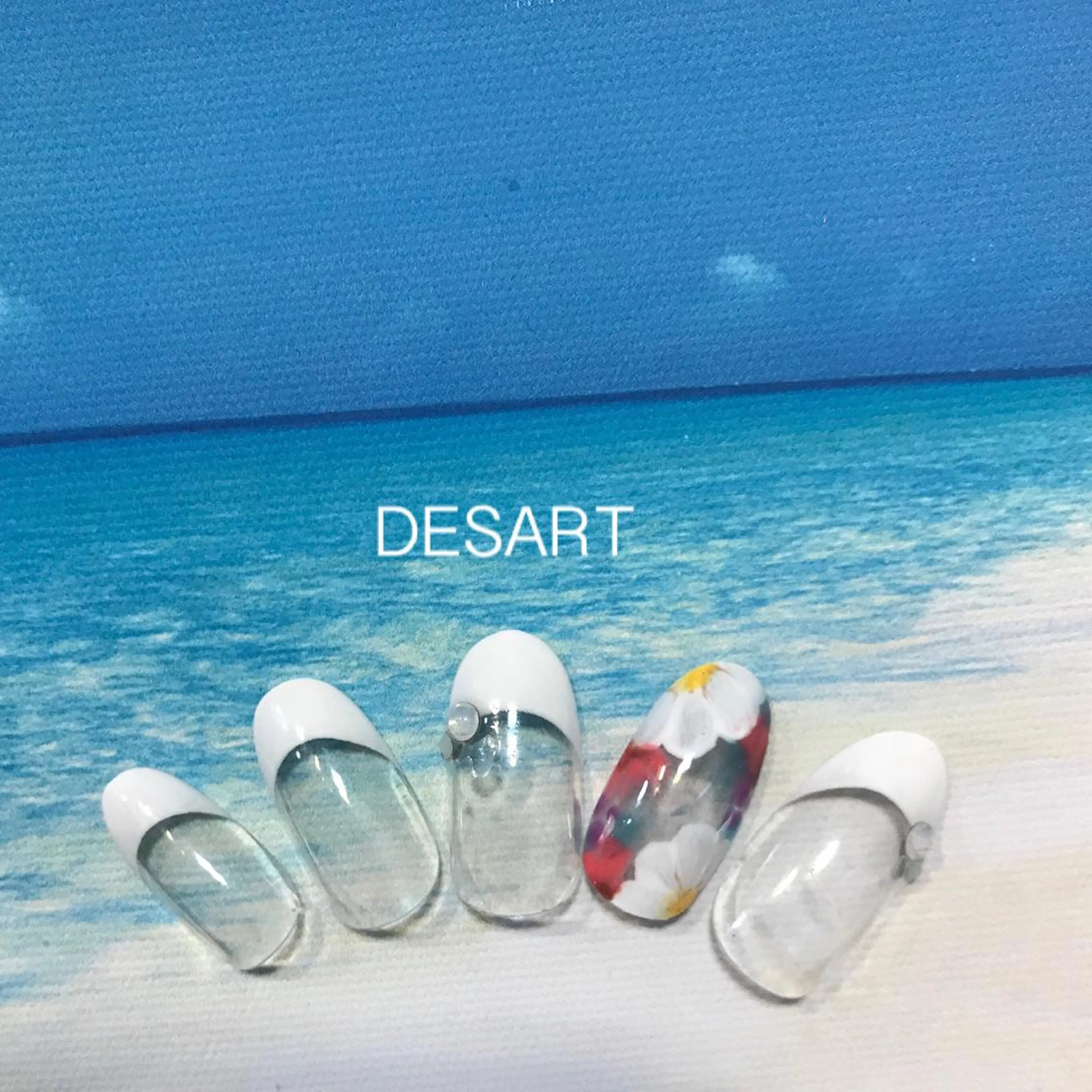 ネイル フレンチネイル ”salon" そりまちゆうこのネイルデザイン