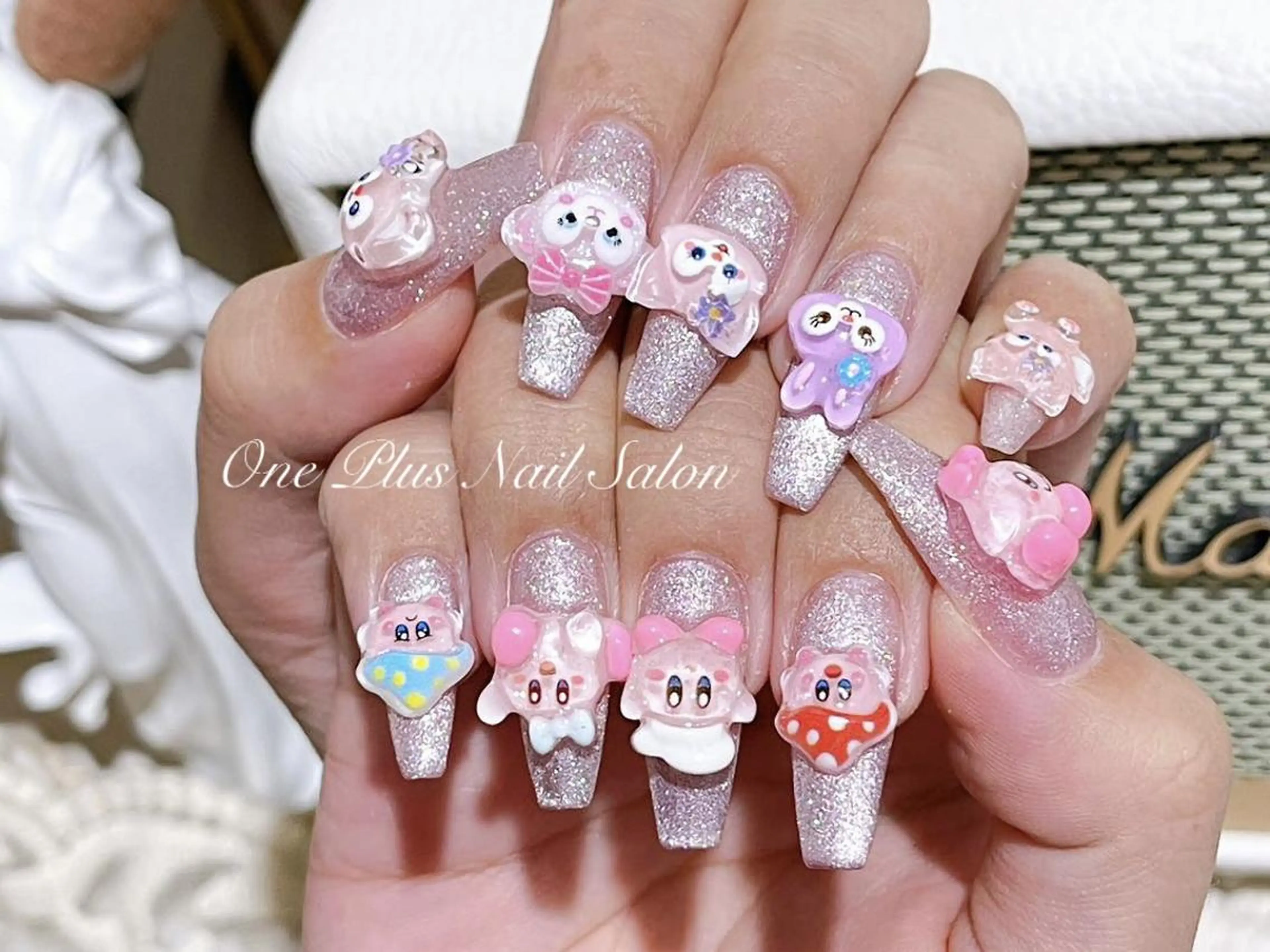 ネイル ハンドネイル One Plus キキのネイルデザイン