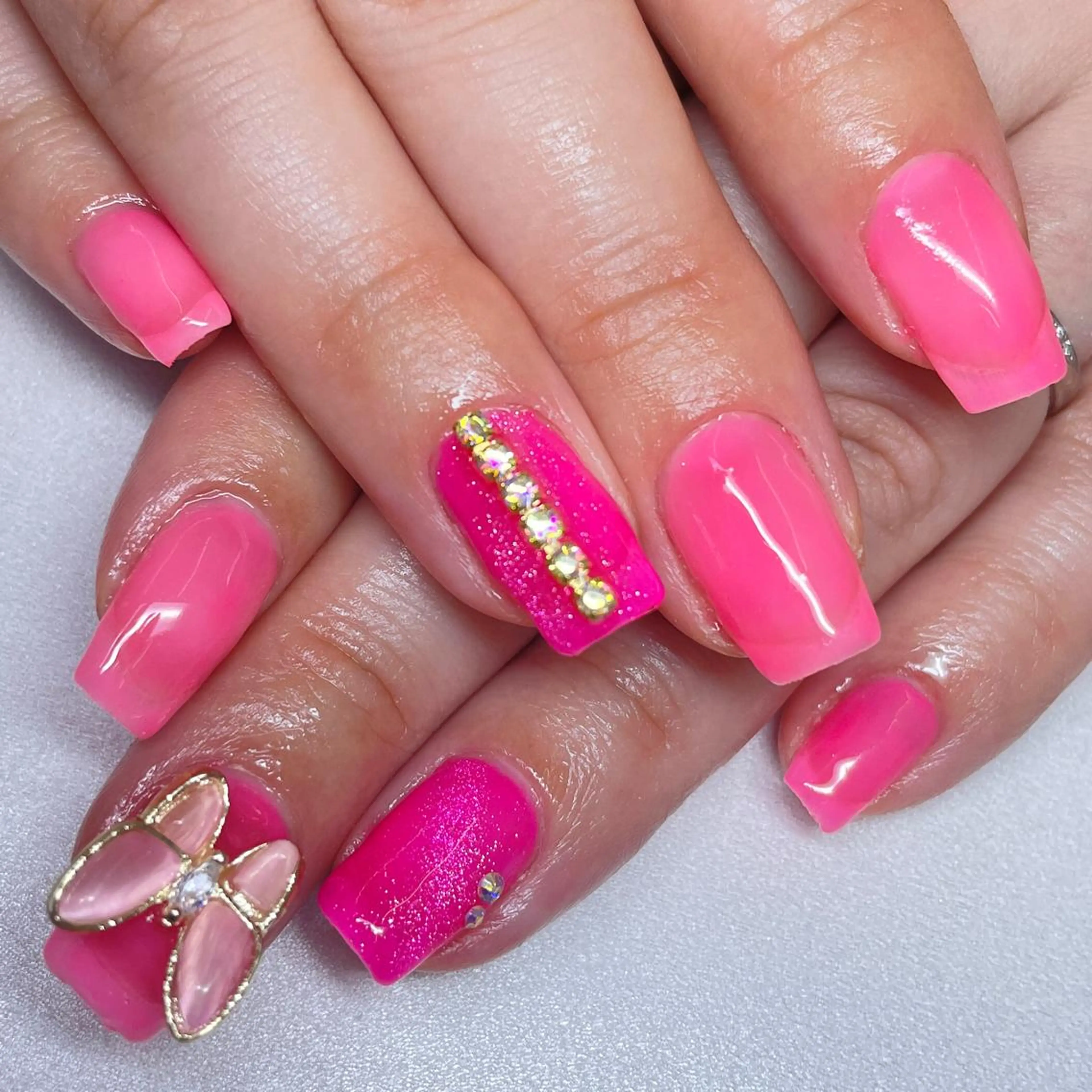 ネイル nail Eclat所属・志賀野 美喜のネイルデザイン