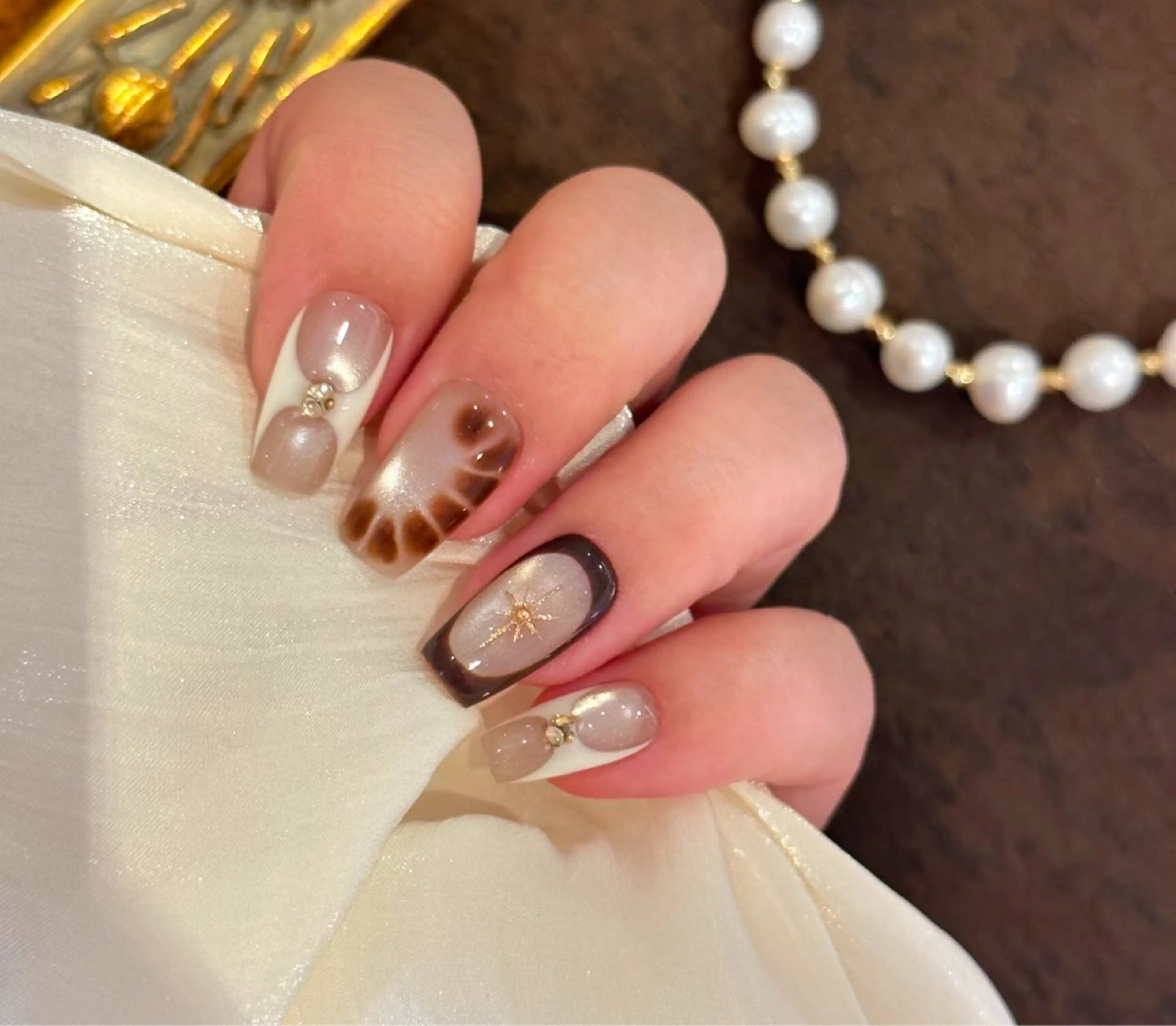 ネイル アートネイル オーロラネイル チークネイル フレンチネイル ガラスフレンチ ハンドネイル 🎀🎀YooLi Nail Salonのネイルデザイン