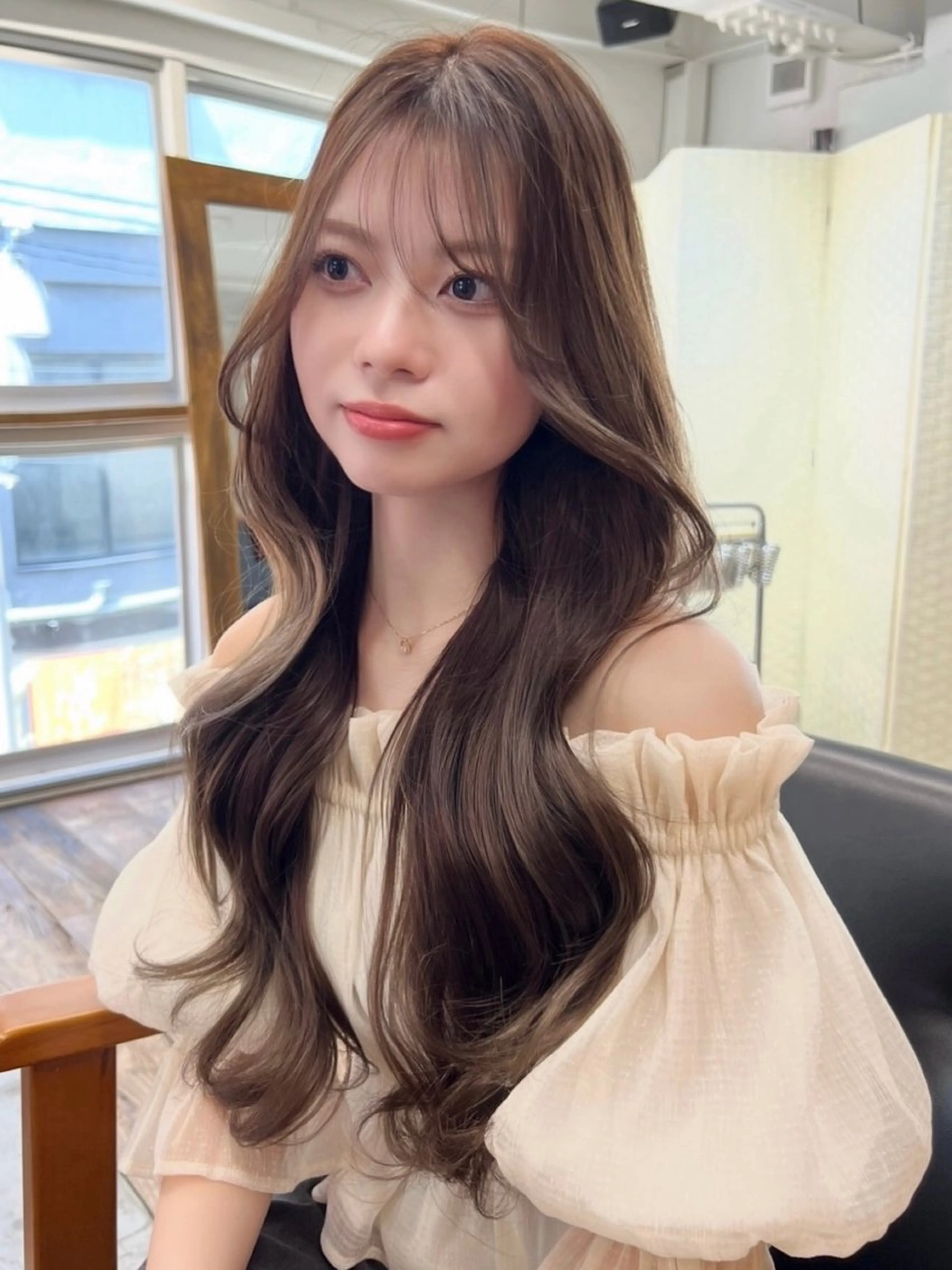 ロング YUI / LbyHOMEのヘアスタイル