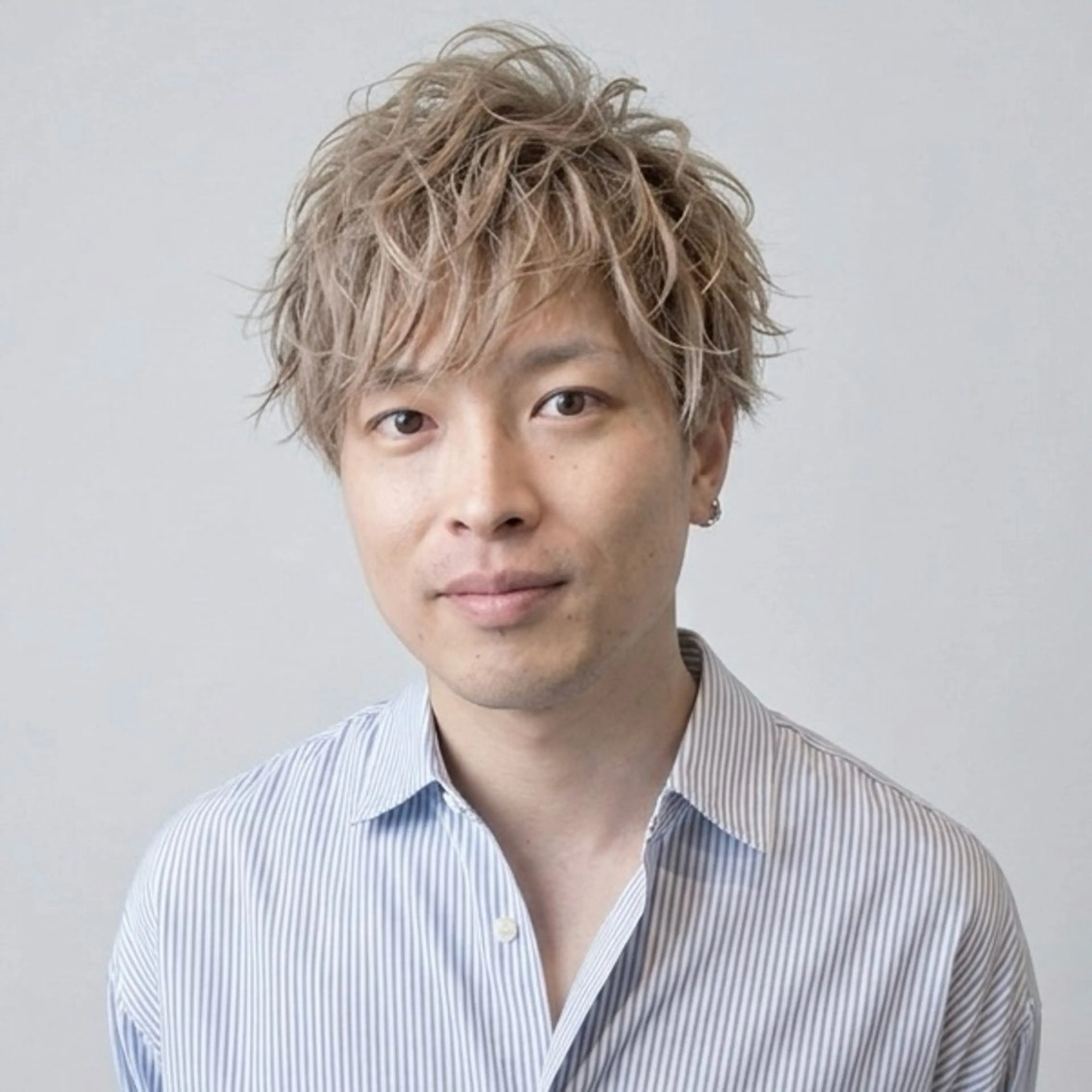 カラー メンズ メンズハイトーン ハイトーンカラー カット ヘアカラー SALOWIN名古屋所属・駒沢 聡のヘアスタイル