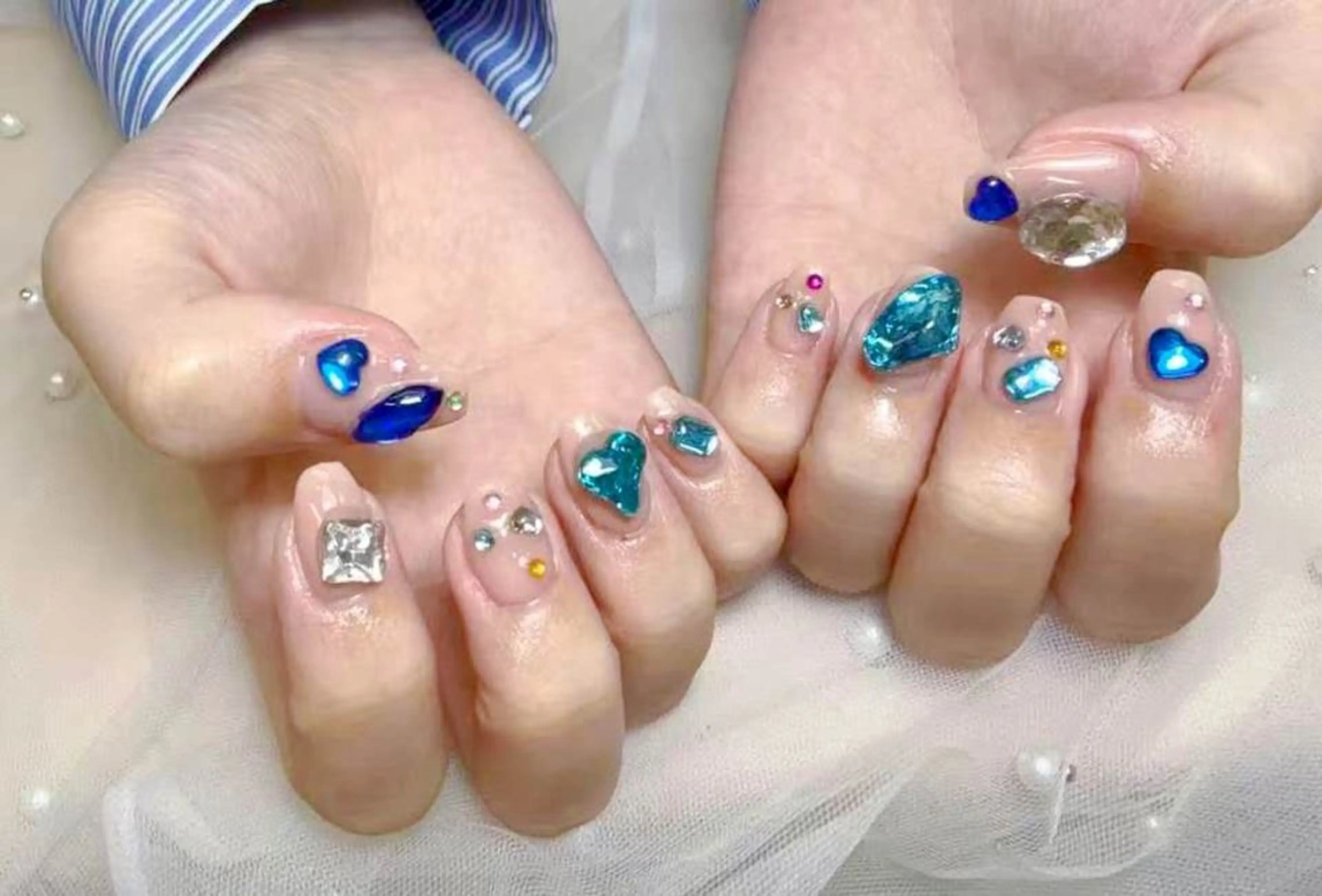 ネイル 小島 阿佑美のネイルデザイン