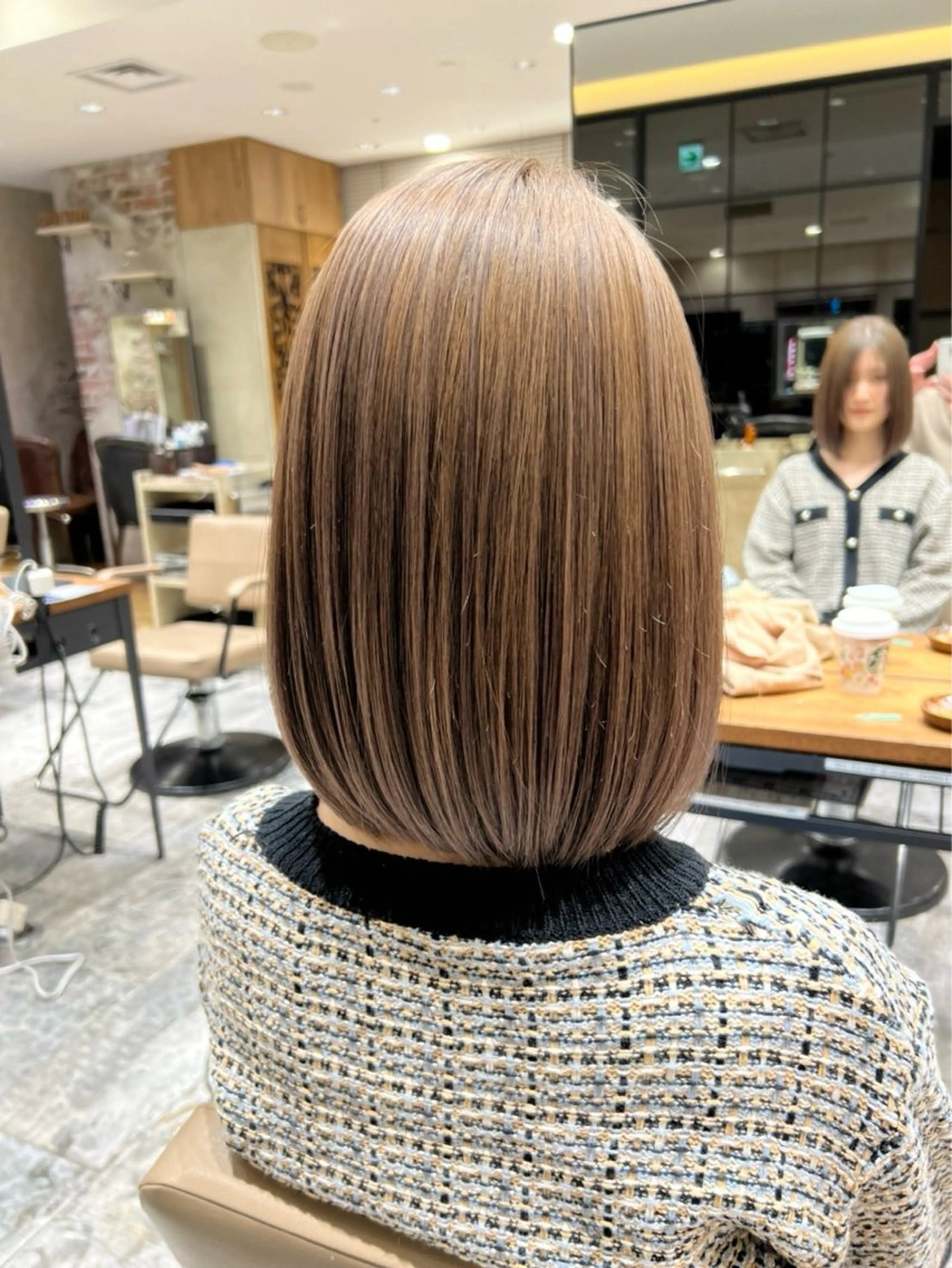 ミディアム カラー 切りっぱなしボブ ボブ 必ず似合わせます/ レイヤー/石戸谷海斗のヘアスタイル