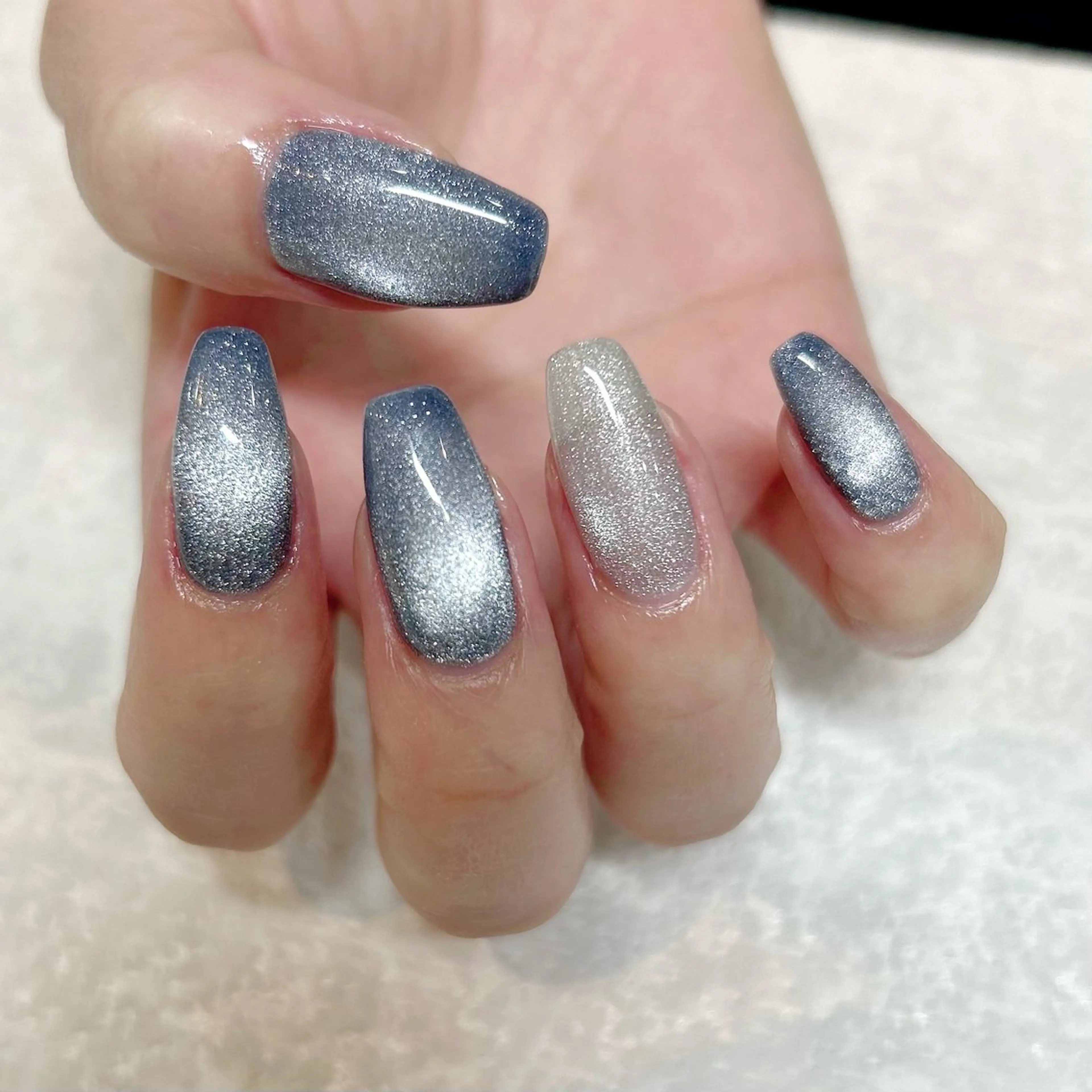 ネイル マグネットネイル ワンカラーネイル REMIA湘南台所属・REMIA 佐藤のネイルデザイン