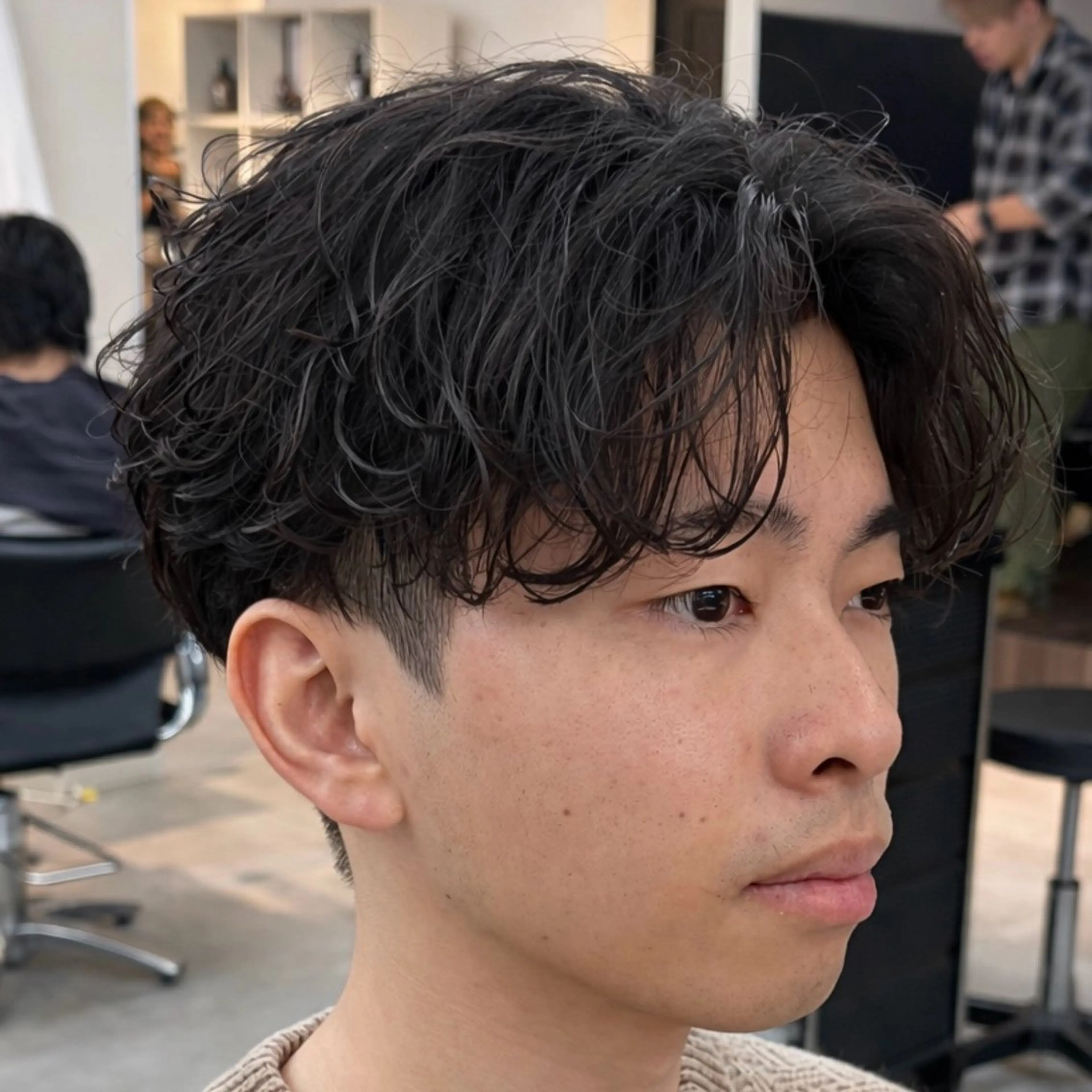 パーマ メンズ センターパート マッシュ メンズパーマ 刈り上げ カット パーマ 男の理想を叶える🔥 メンズパーマ特化｜関のヘアスタイル