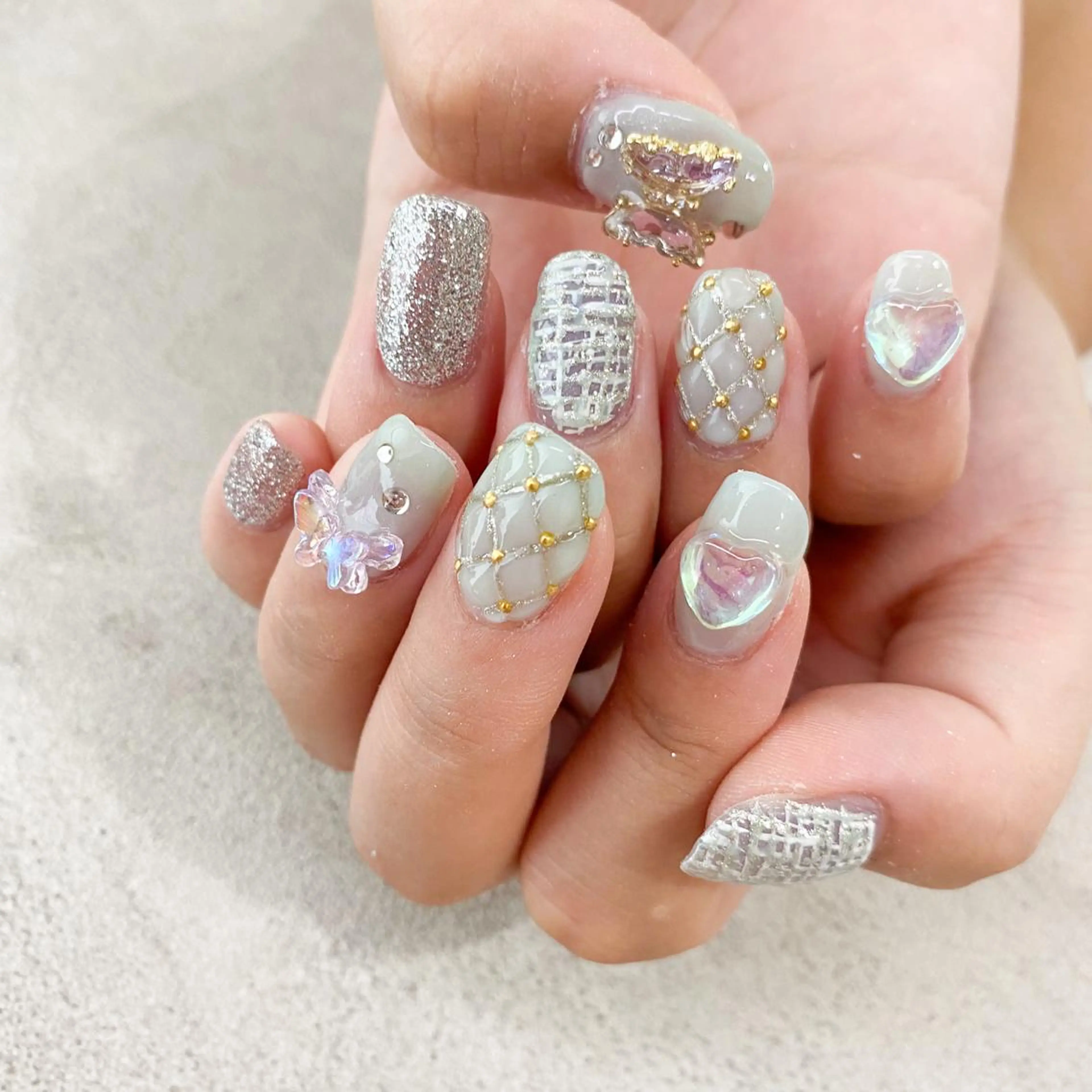 ネイル ハンドネイル ゴテゴテ💙ワンホン リオナのネイルデザイン