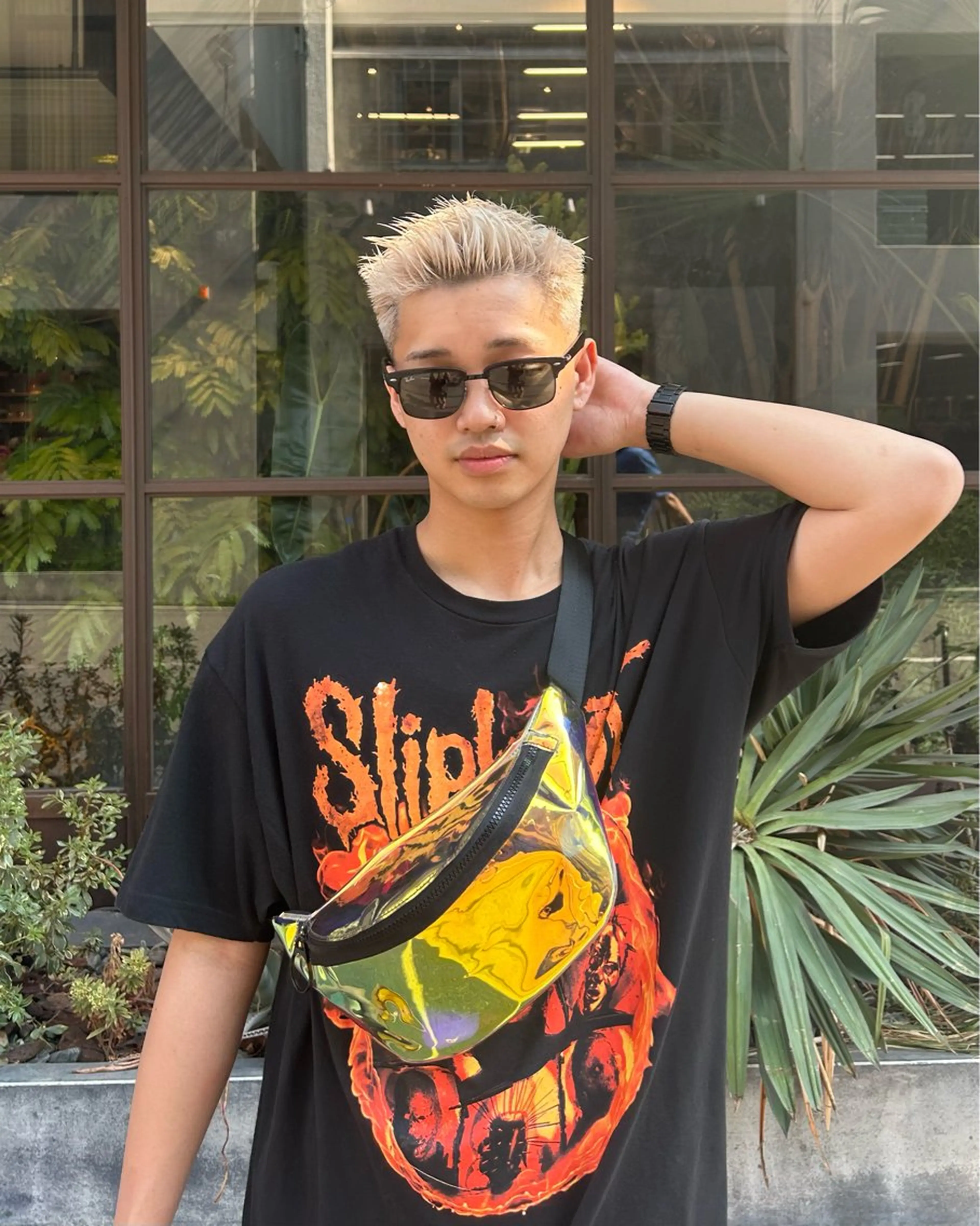 メンズ メンズブリーチ Maho/海外 レイヤー/ハイトーンのヘアスタイル