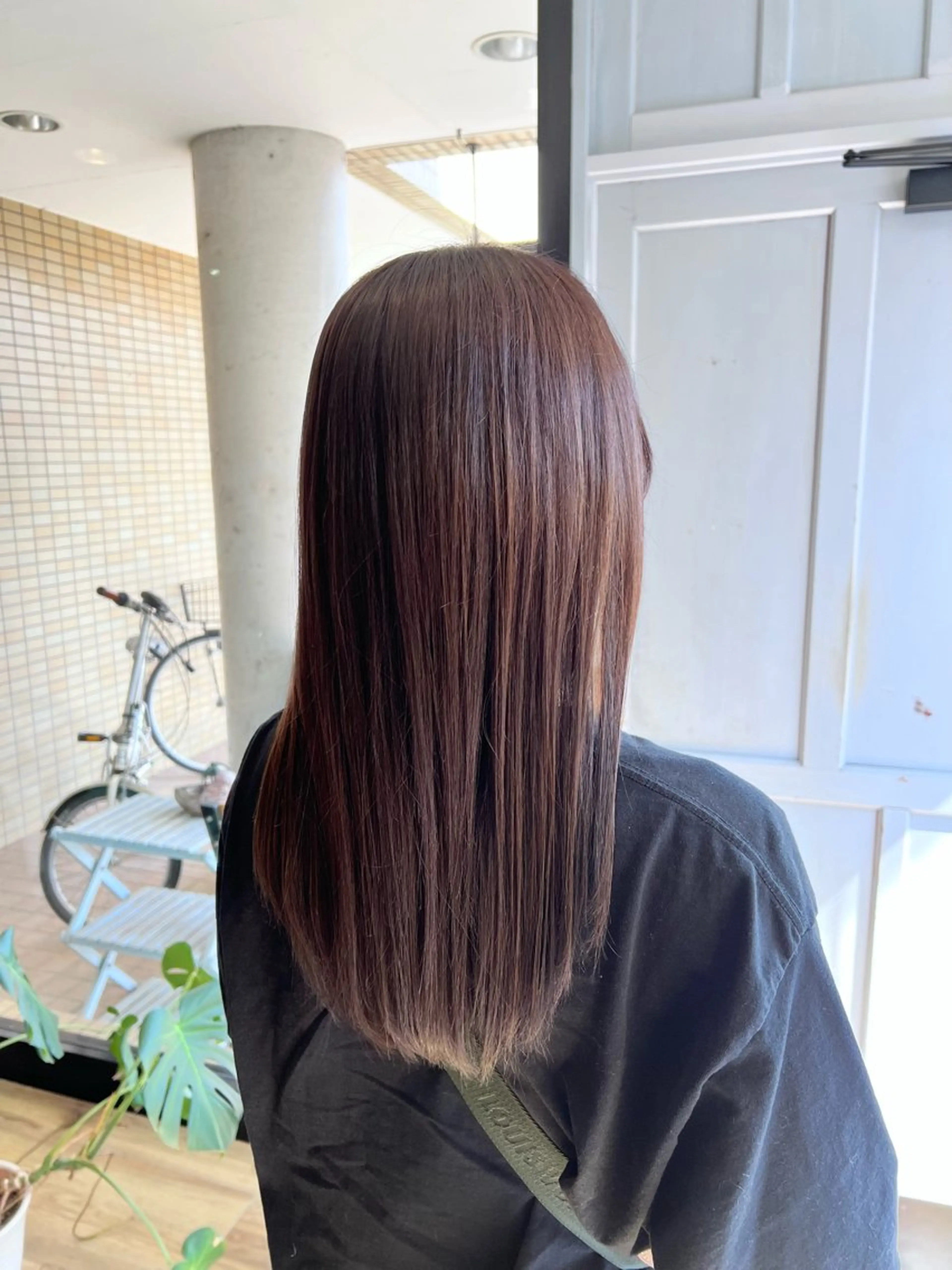 ロング カラー グレージュ ラベンダーカラー ラベンダーグレージュ ラベンダーグレー ヘアカラー トリートメント ツキダテ ユイのヘアスタイル