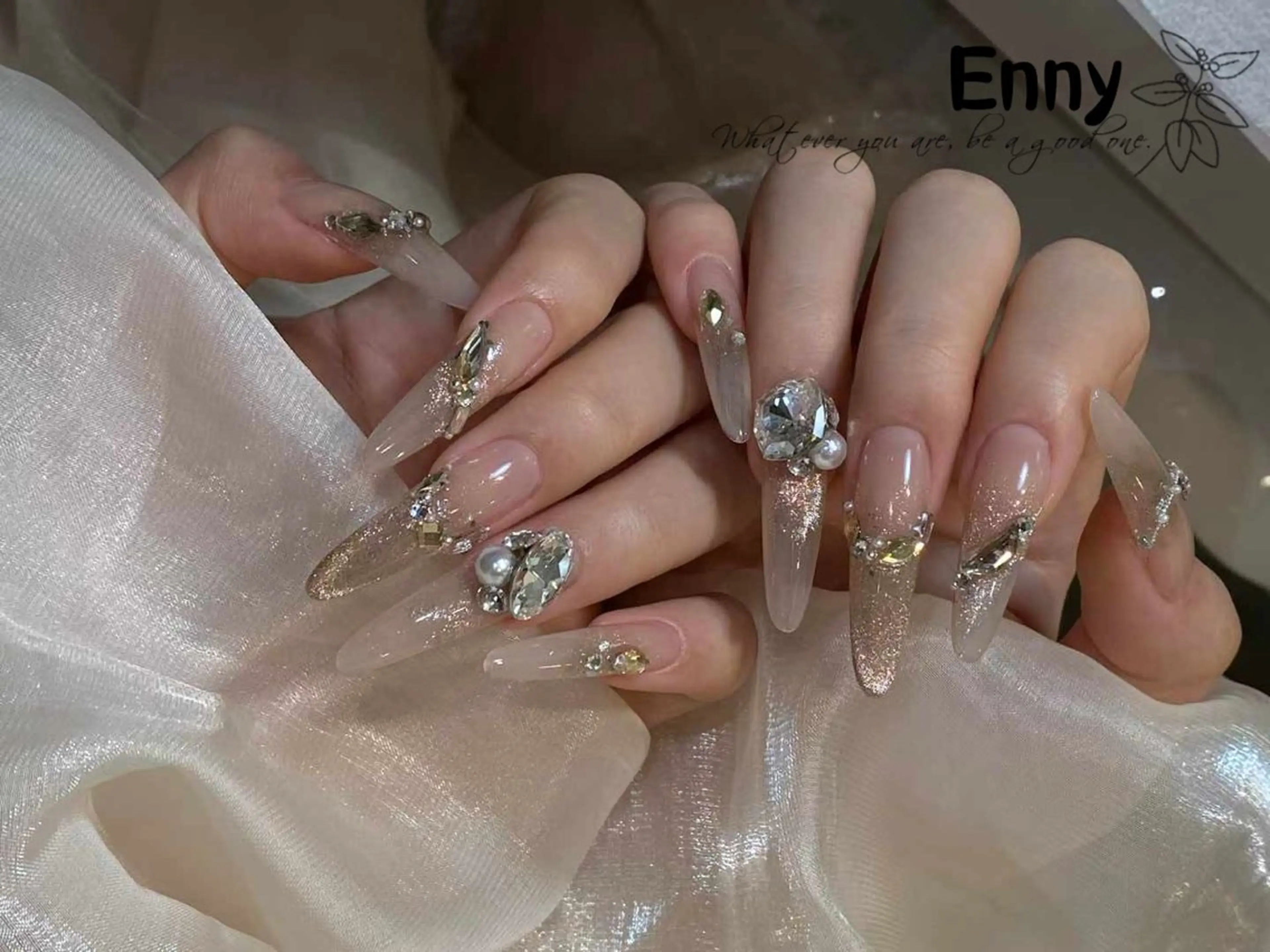 ネイル チークネイル 長さ出し フットネイル フレンチネイル ジェルネイル Enny lovelyのネイルデザイン