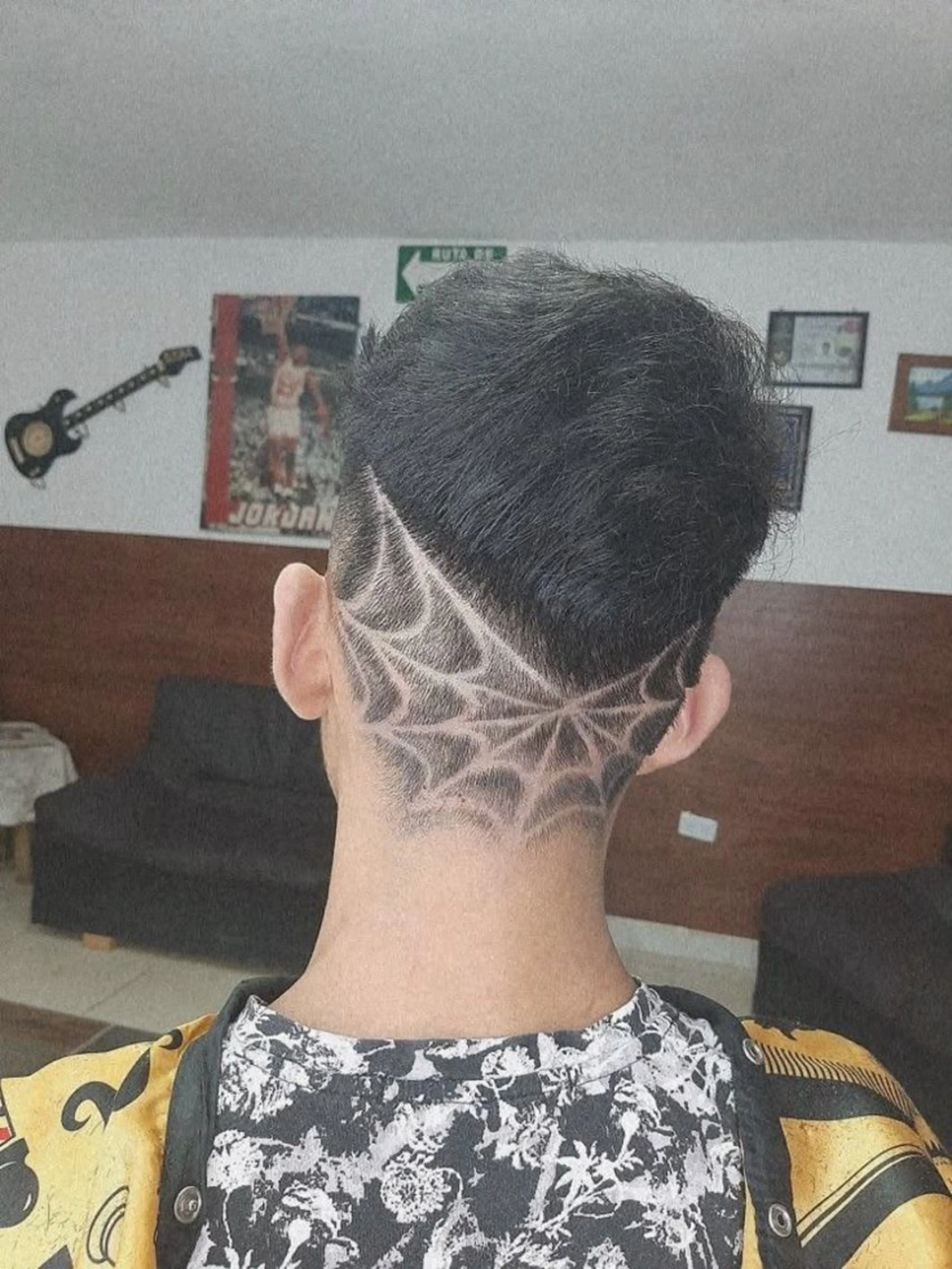 カット+バリカンアート💈の写真