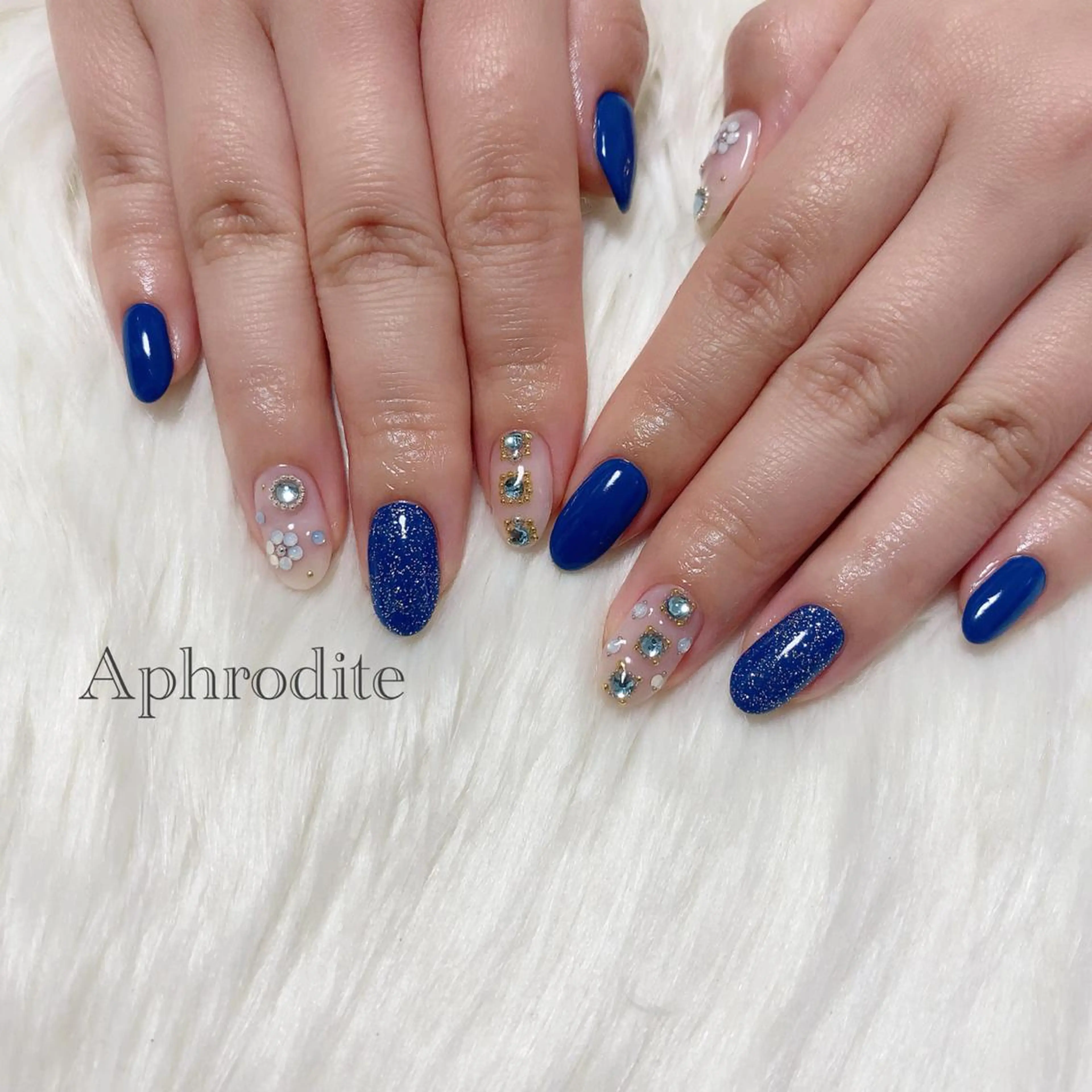 ネイル Aphrodite パラジェル認定サロンのネイルデザイン