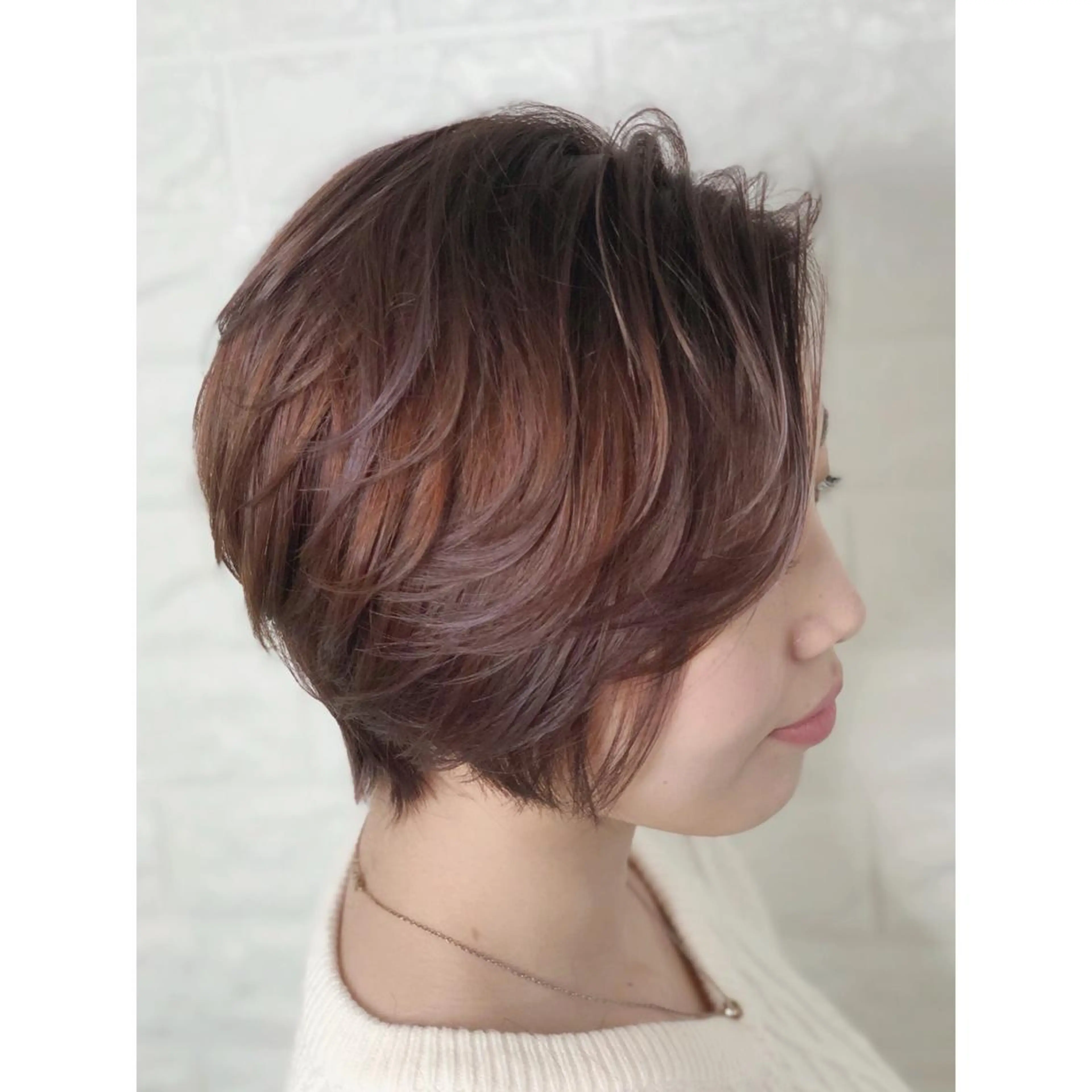 ショート カラー ブリーチ ケアブリーチ 透明感カラー イルミナカラー ピンクカラー KIZU 髪質改善 オカルト怪談のヘアスタイル