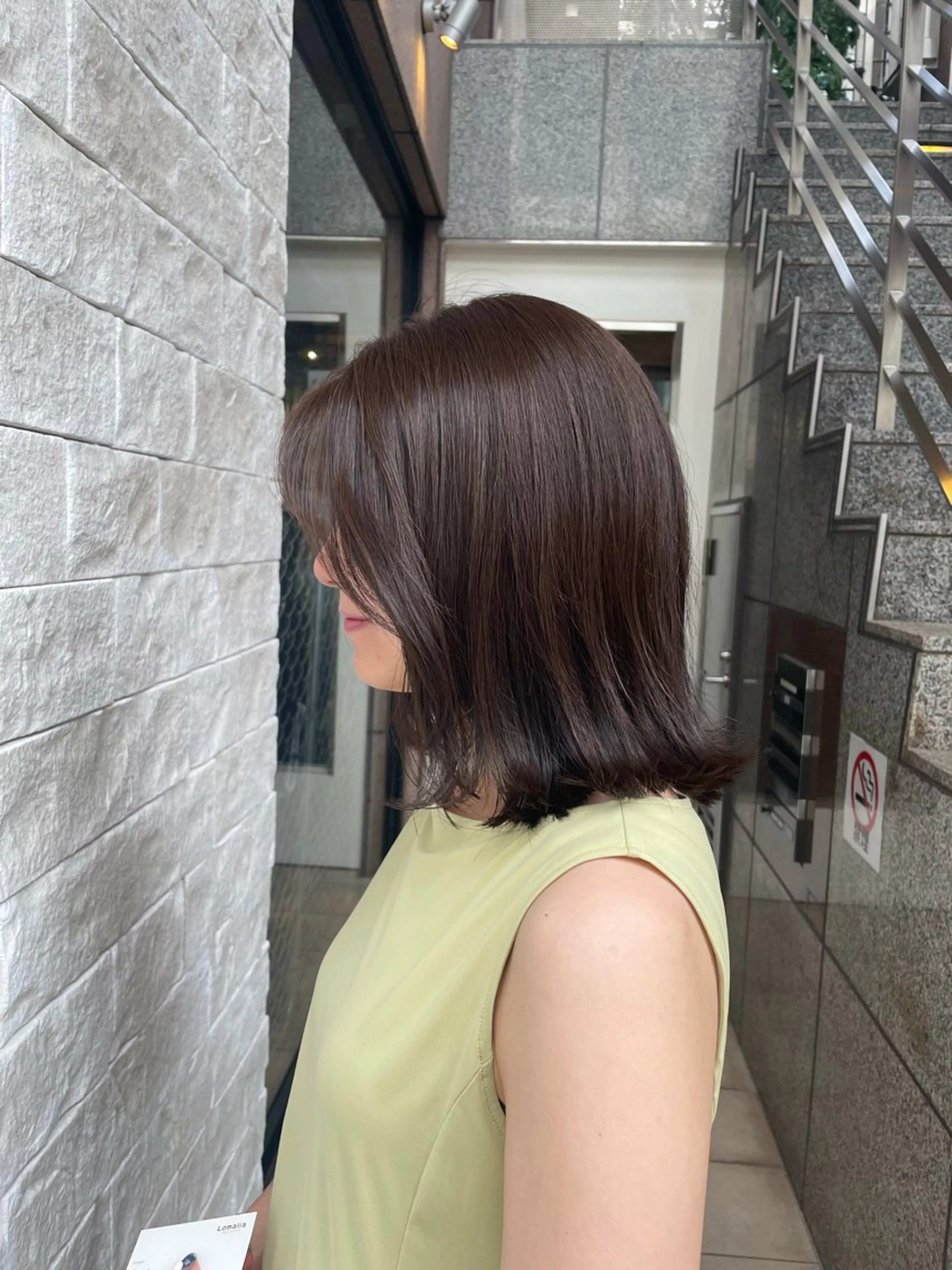 ミディアム カラー ミルクティー× グレージュMOMOのヘアスタイル