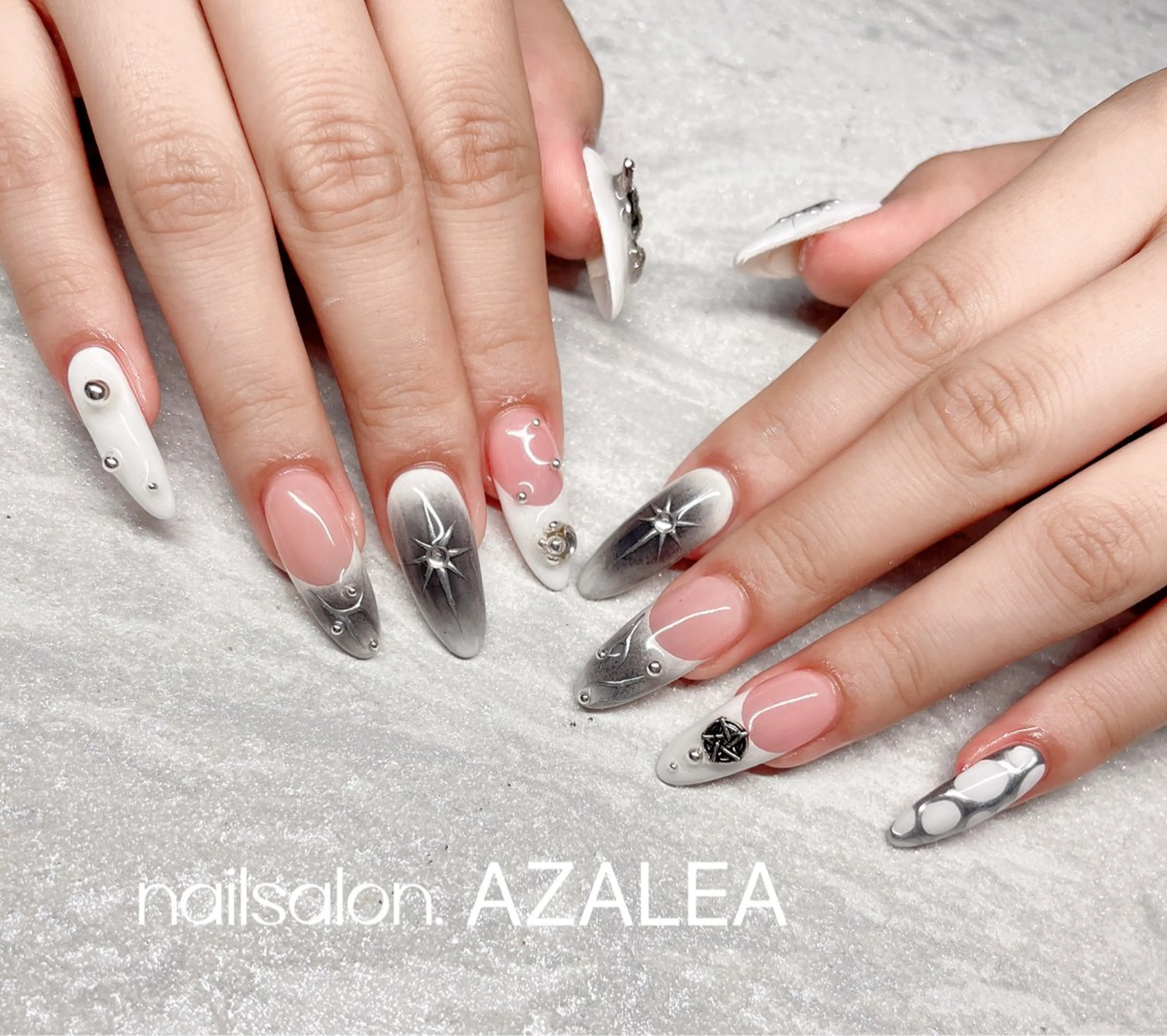 ネイル ハンドネイル R inのネイルデザイン