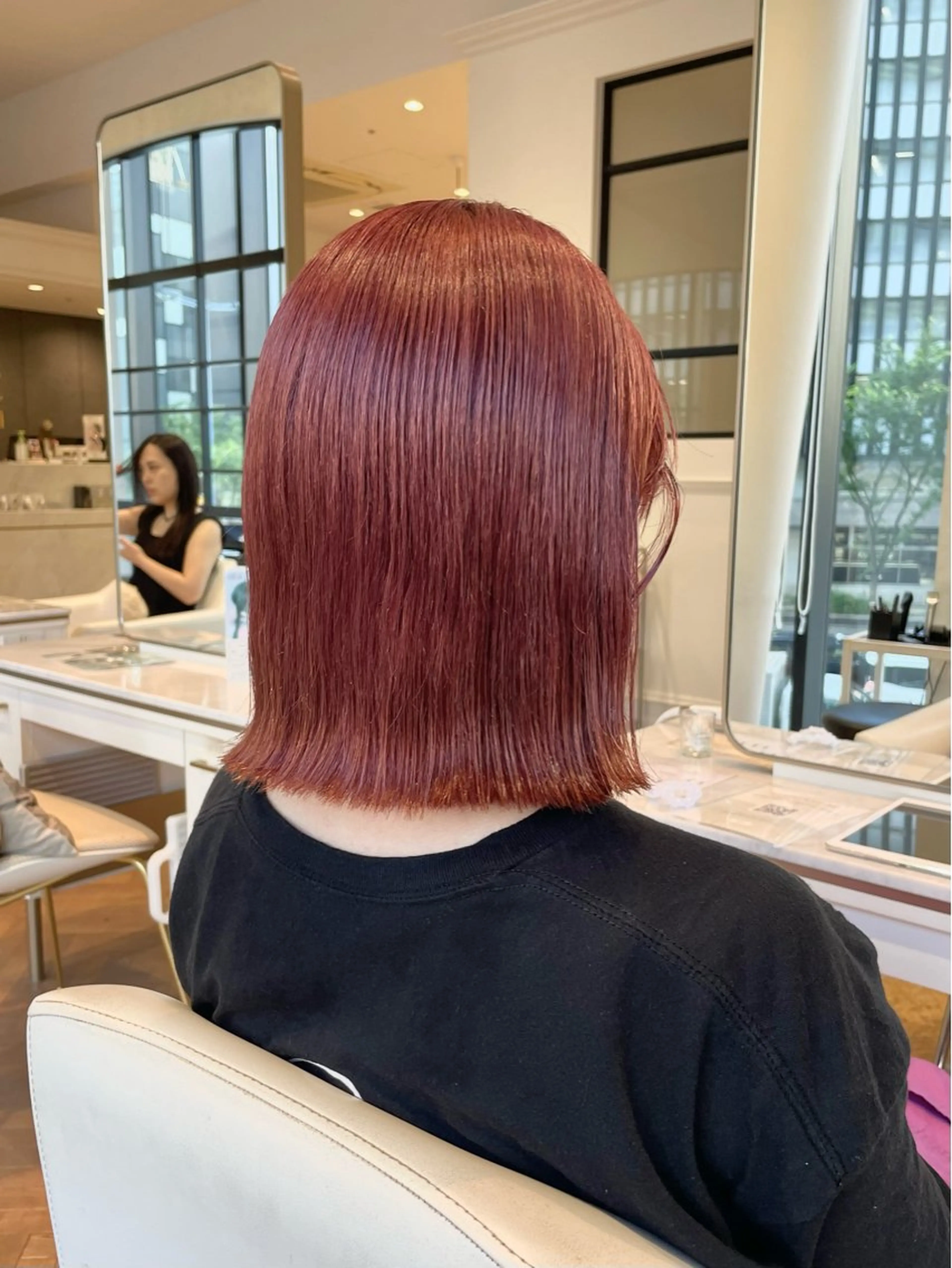 ショート カラー カット ヘアカラー トリートメント ELLE salon サエのヘアスタイル