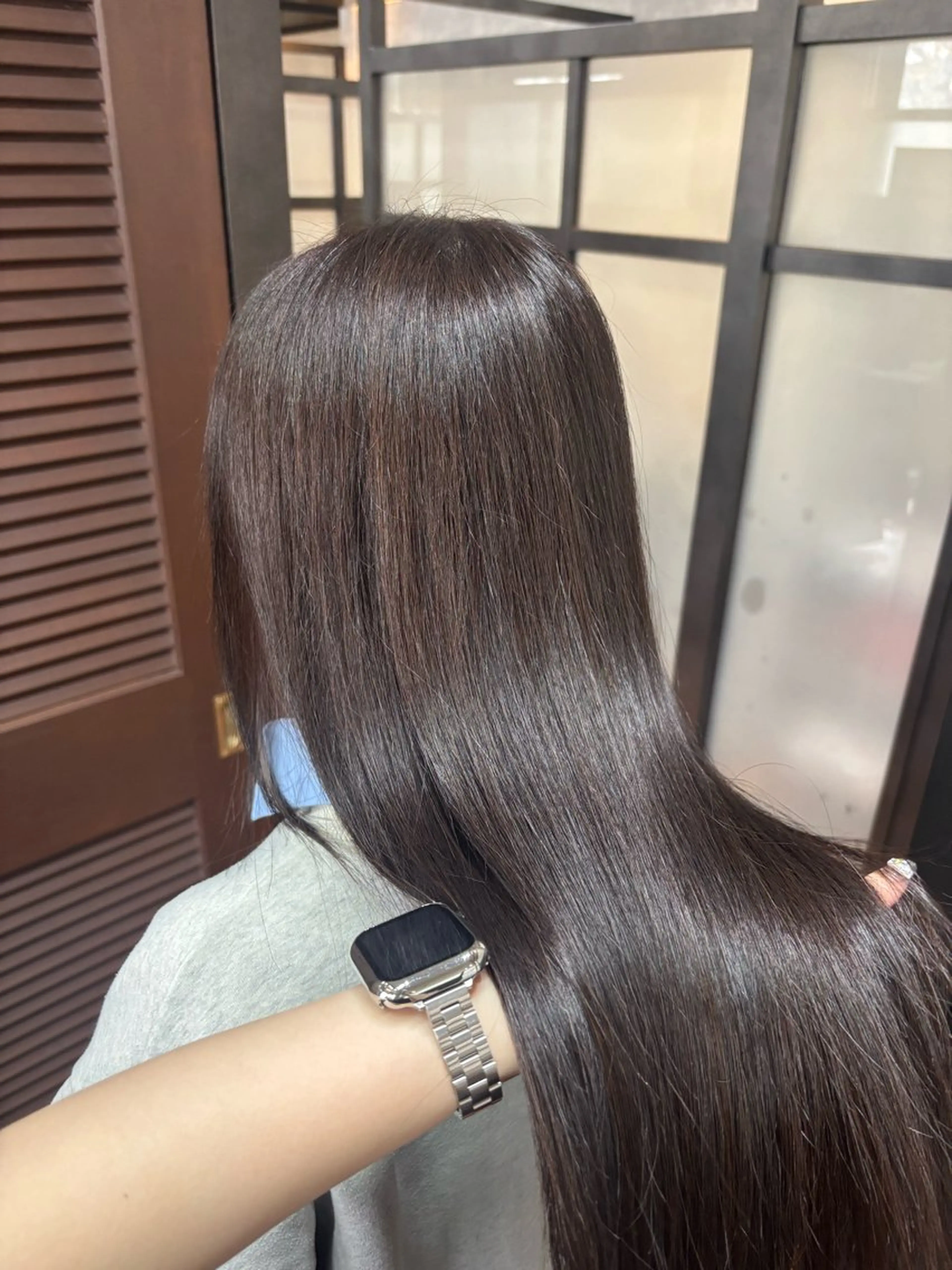 ロング トリートメント 暖色/艶カラー 岸谷真幸のヘアスタイル