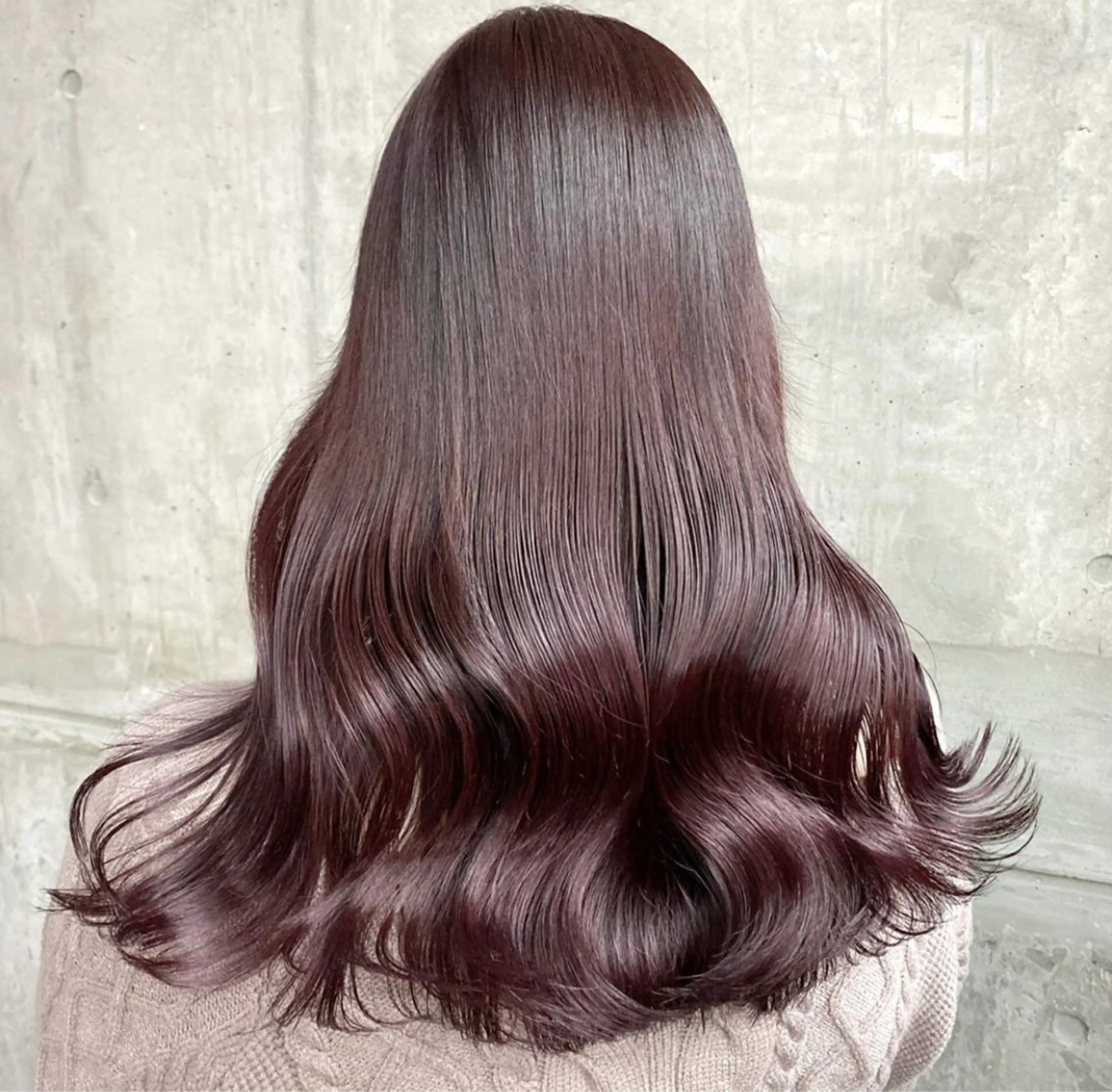 ロング ヘアカラー トリートメント 韓国ヘア/ブリーチ無 しWカラー/オリーブのヘアスタイル