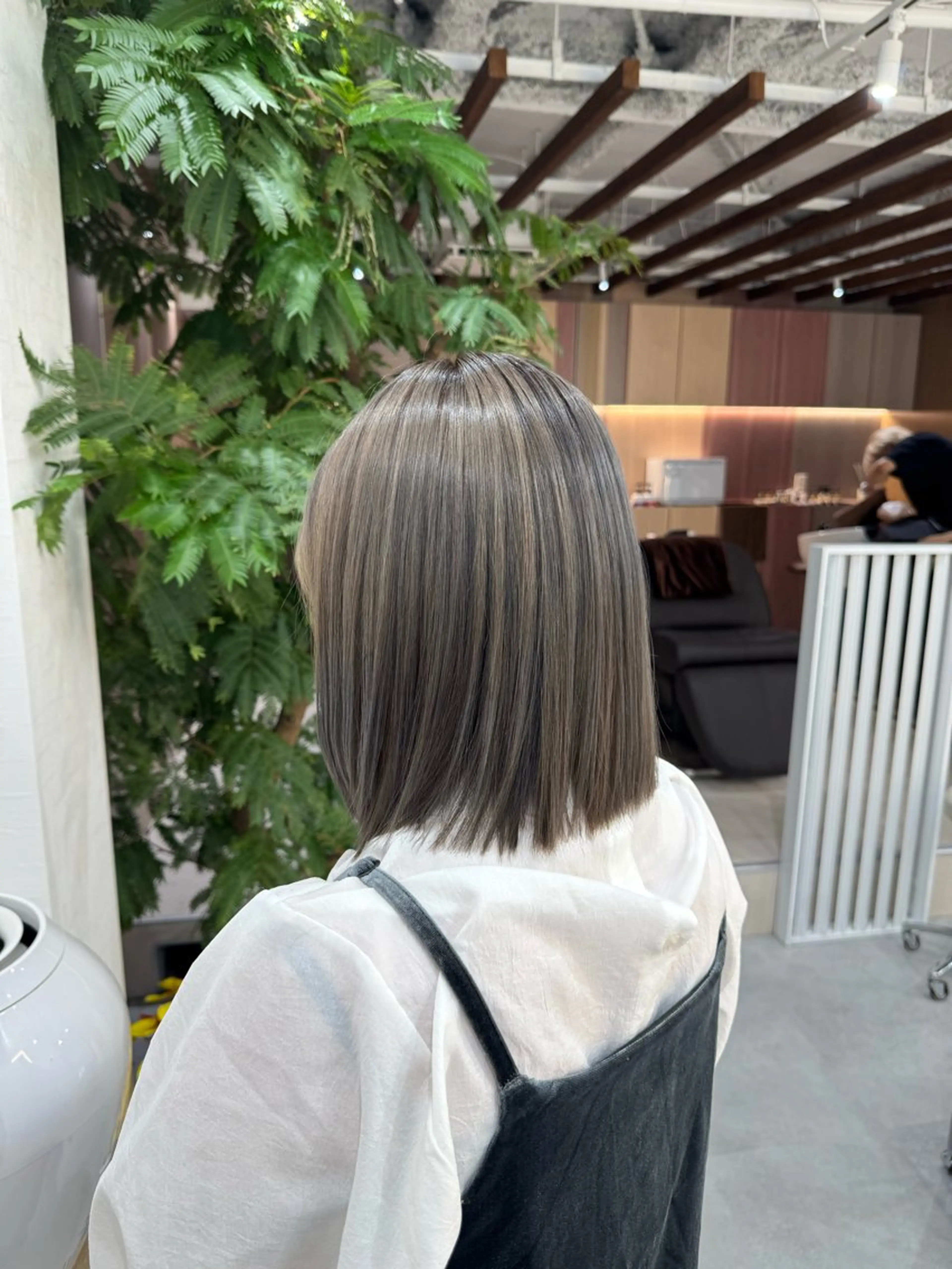 ショート ヘアカラー R BEAUTY MAIのヘアスタイル