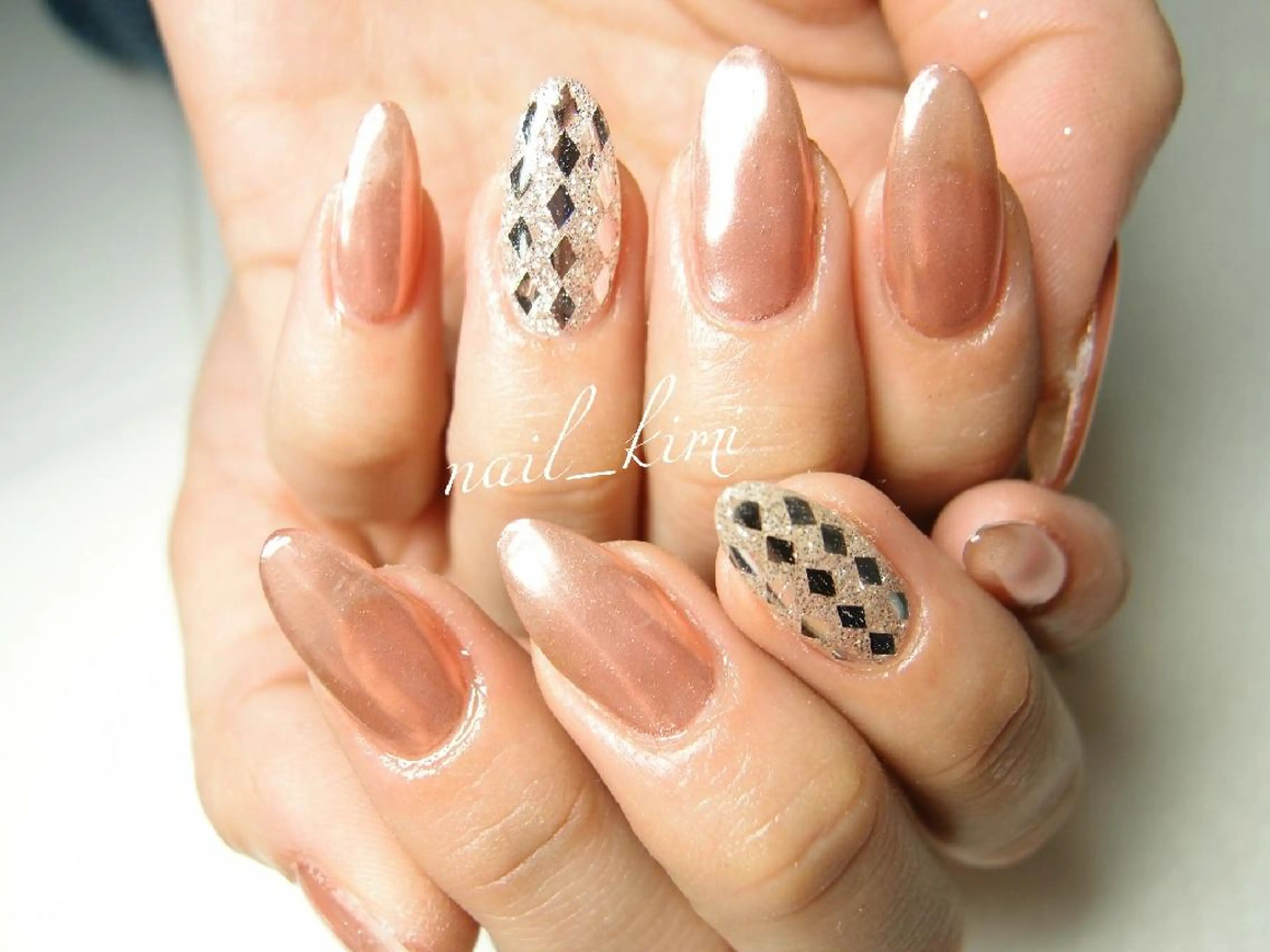 ネイル アートネイル ミラーネイル ワンカラーネイル ConneQt所属・ETHOSENSE. kimikaのネイルデザイン