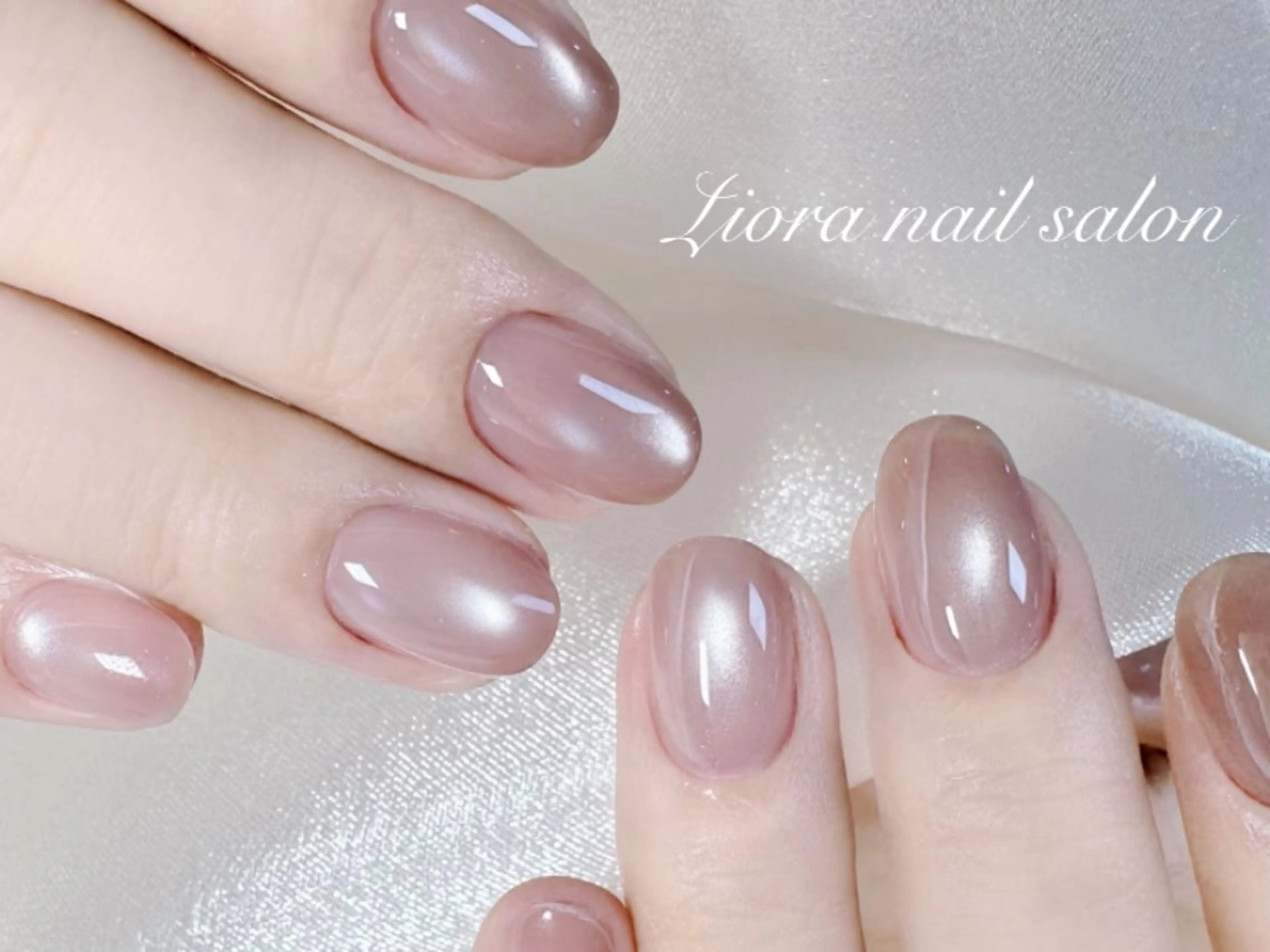 ネイル フレンチネイル ジェルネイル ガーリー グラデーション キラキラネイル ハンドネイル Liora nail 1のネイルデザイン