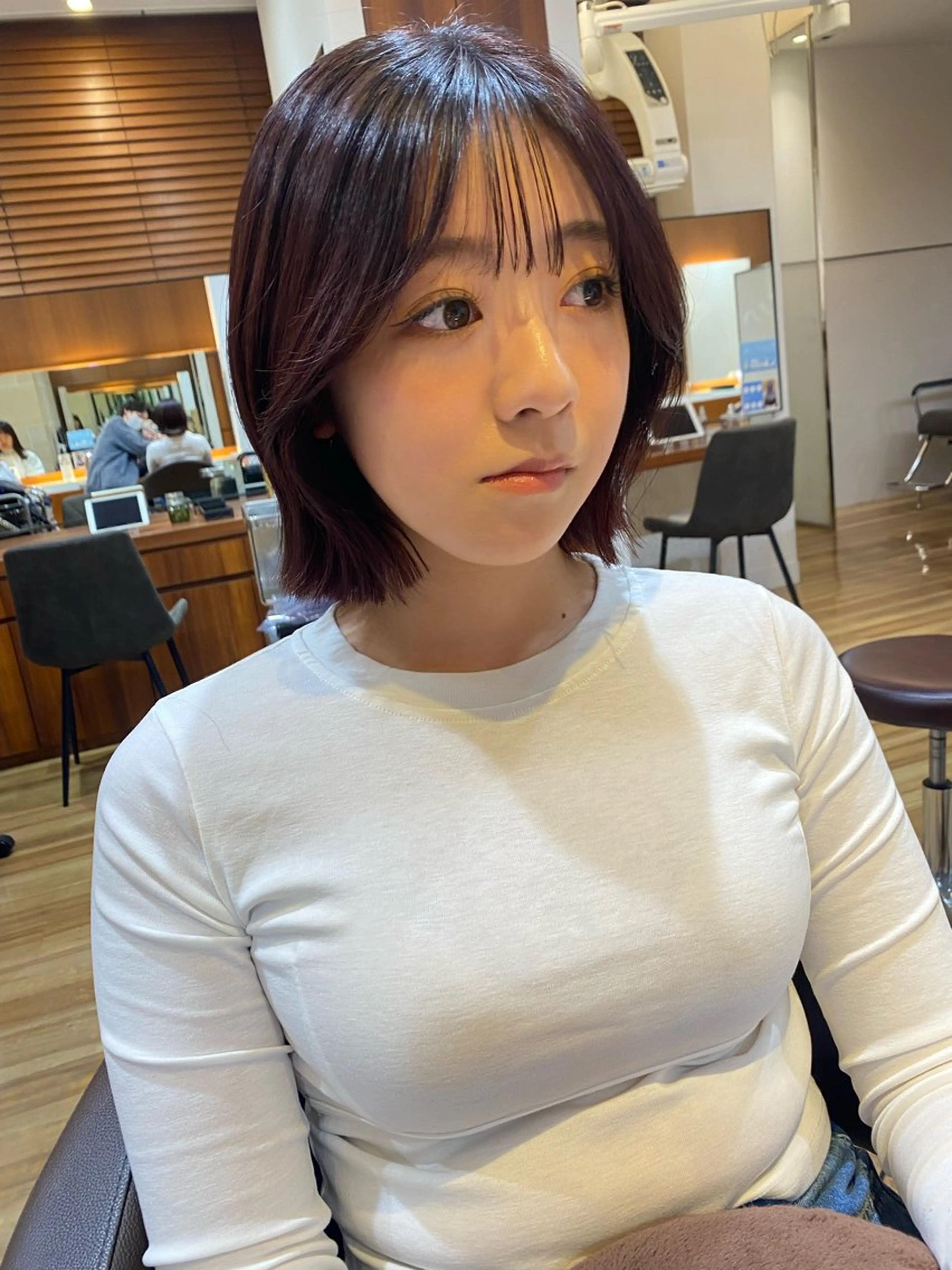 ショート カラー ボブ カット ヘアカラー レイヤーカット /透明感/千葉怜寿のヘアスタイル