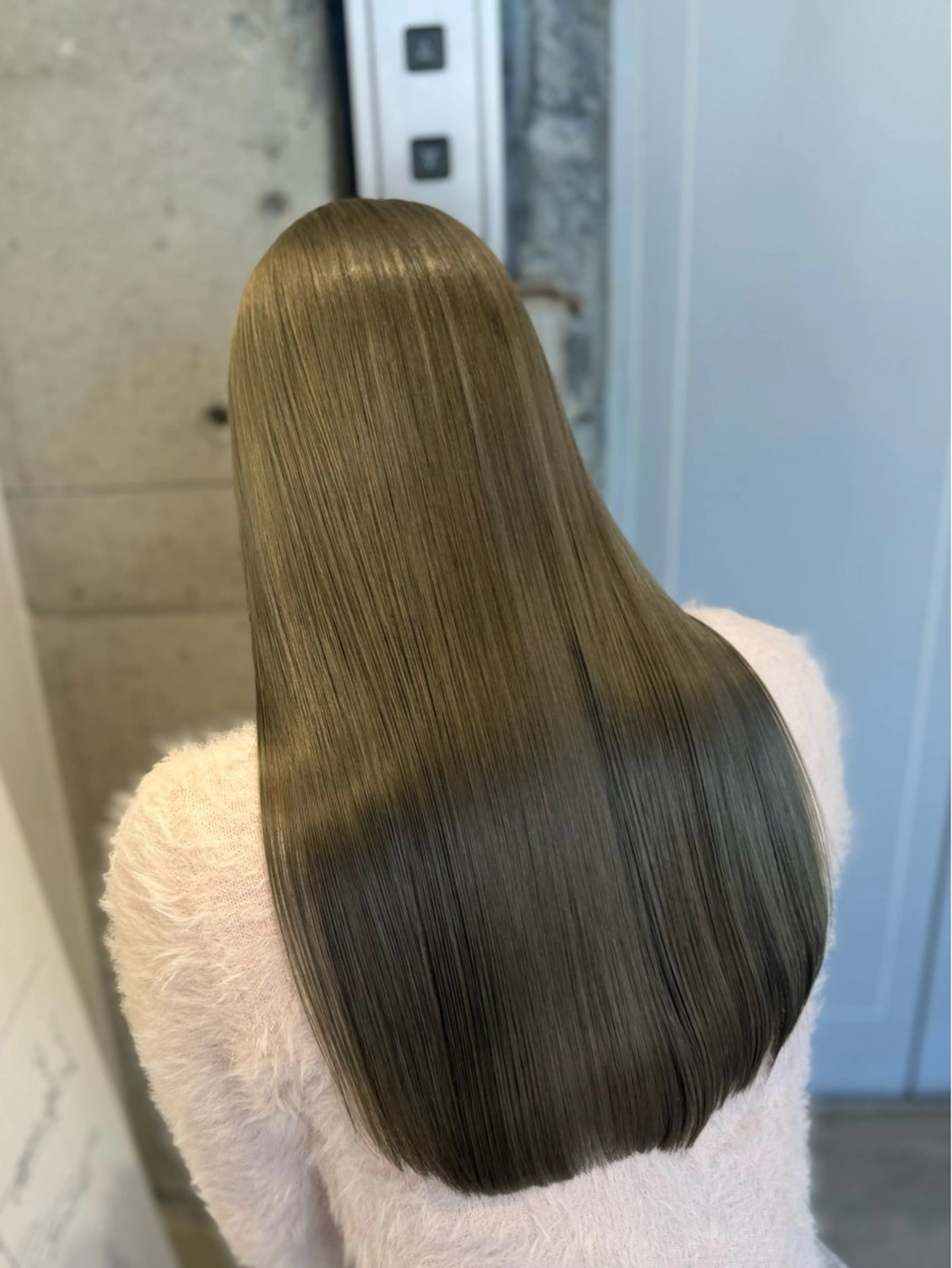 🐶髪質改善リンゴ幹ロイヤルtr+ケアカラー+超音波アイロン付き🐶の写真