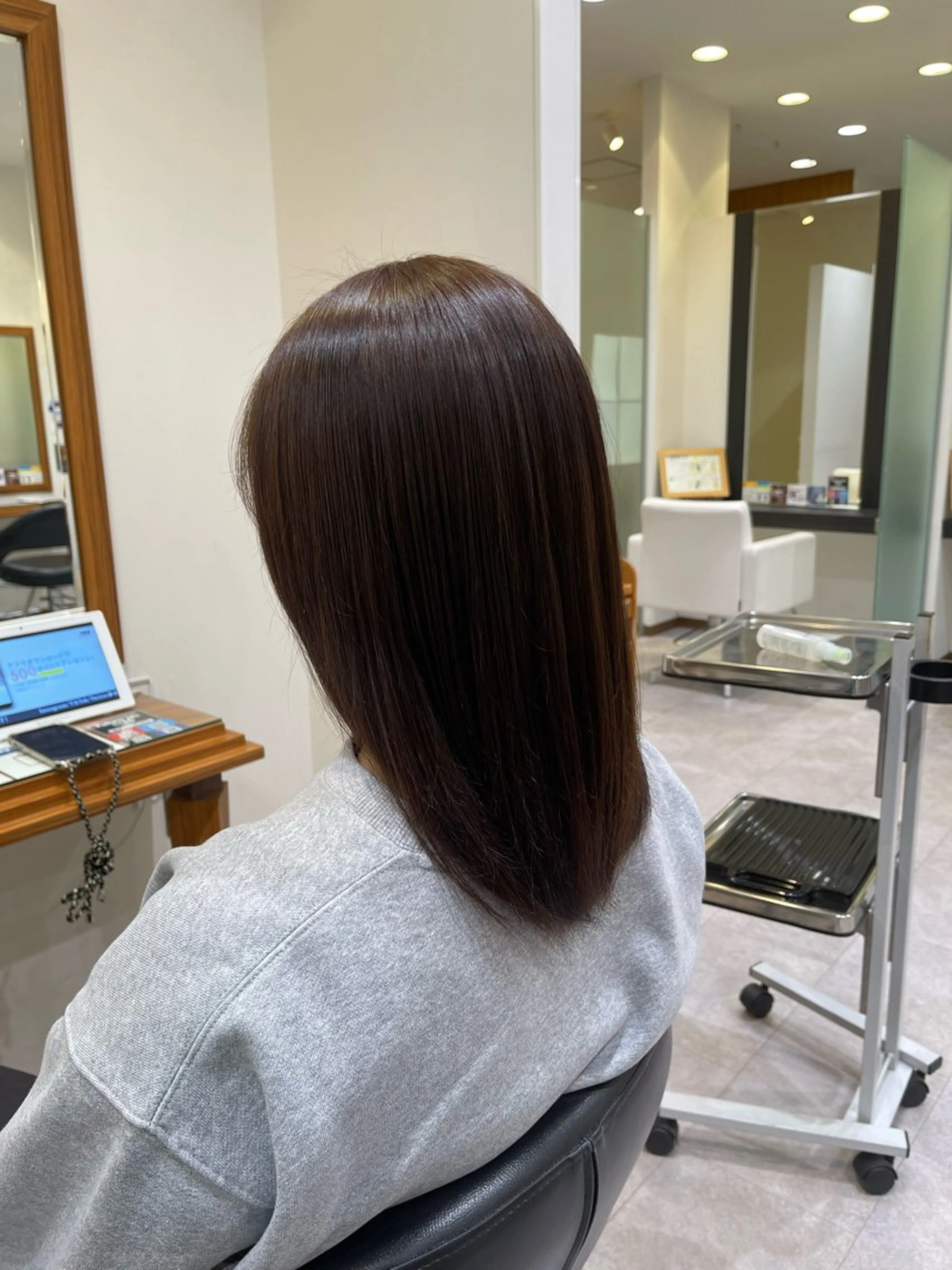 セミロング カラー ✂︎髪質改善・ Yuitoのヘアスタイル