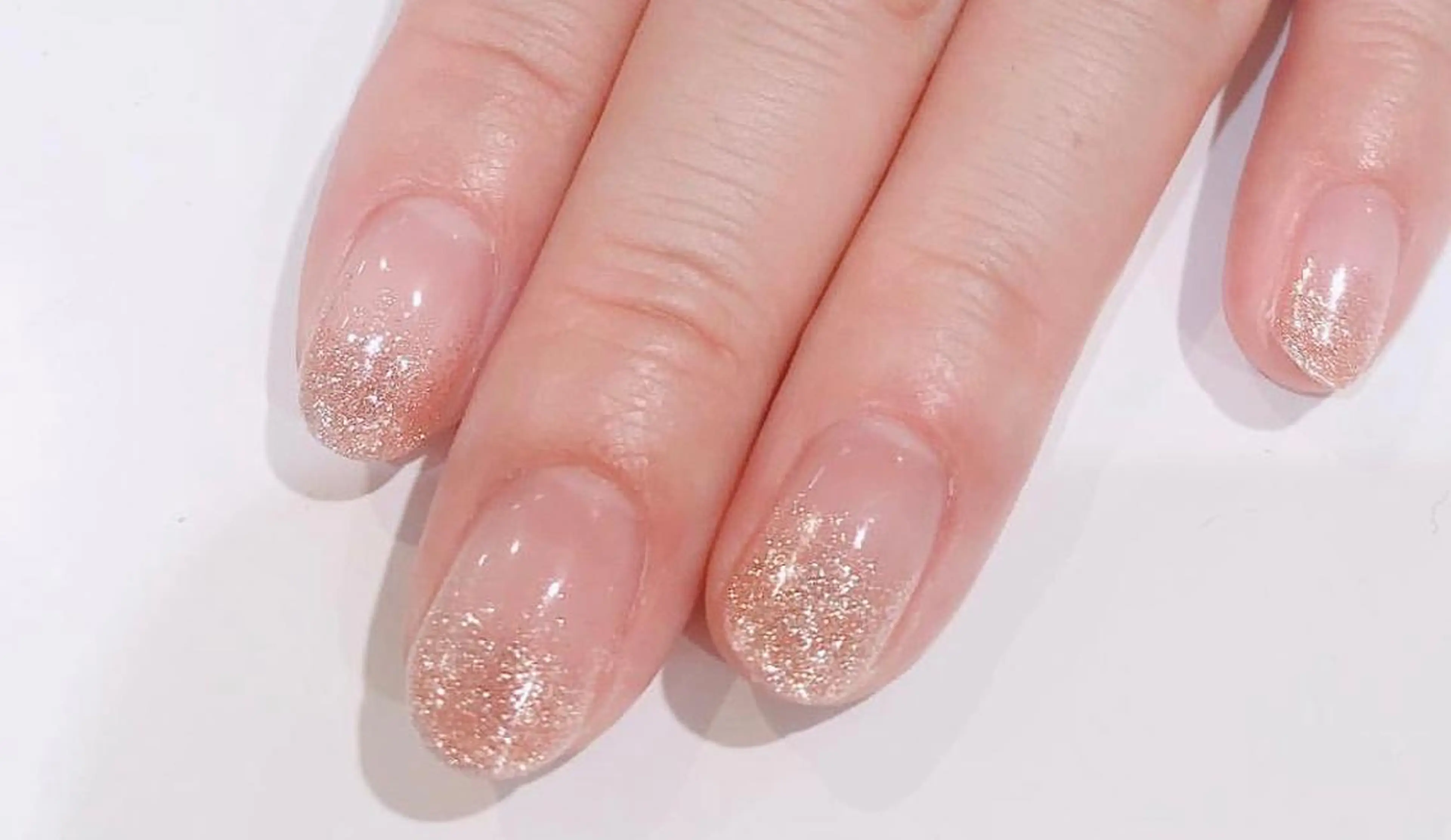 ネイル ラメ(グリッター) ラメグラデーション 多賀 ちかのマツエク・マツパデザイン