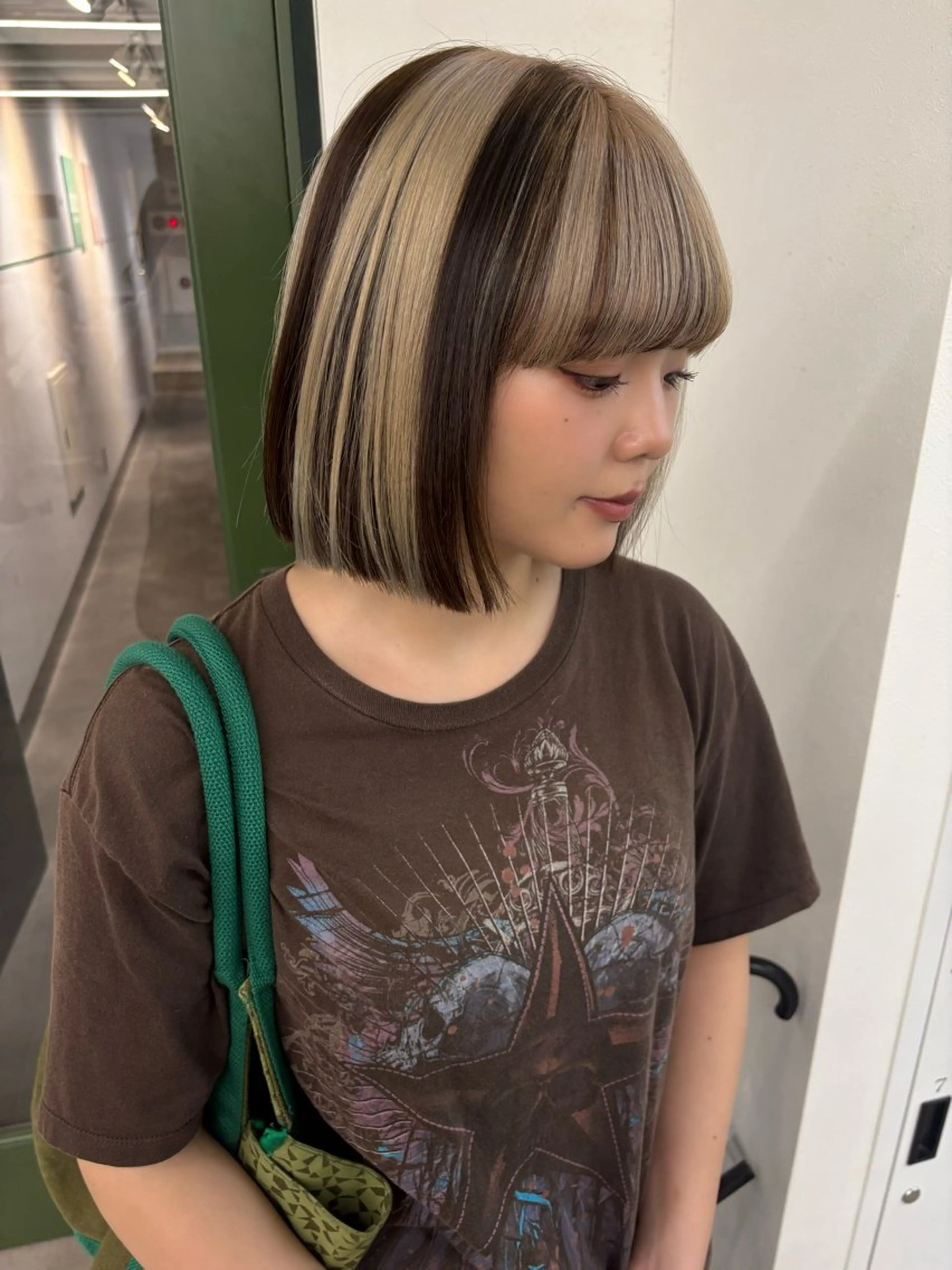 ショート カット ヘアカラー 綾乃/デザインカラー /ハイトーン/ボブのヘアスタイル