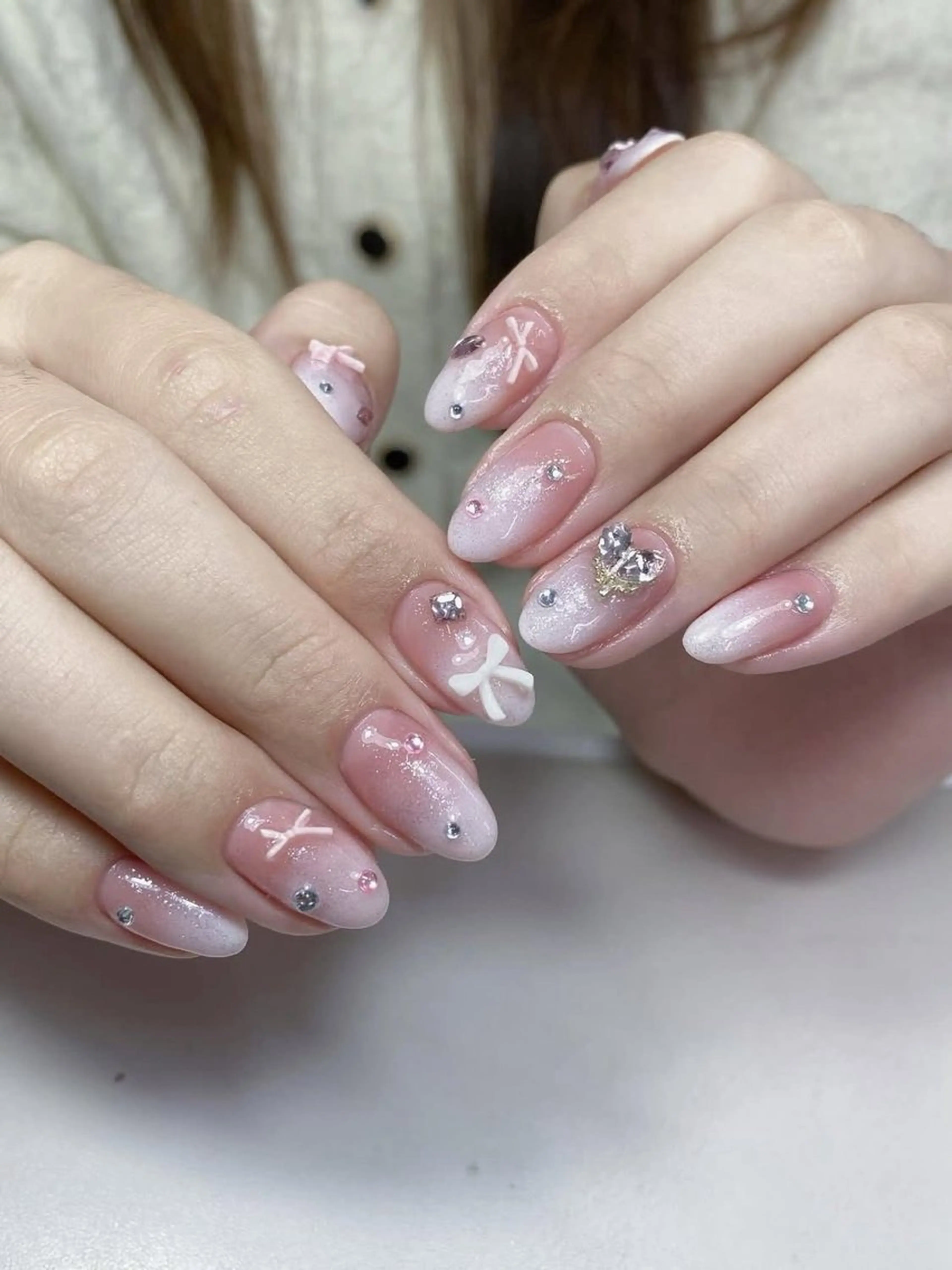 [ジェル]10本アート・パーツ・ストーンつけ放題の写真