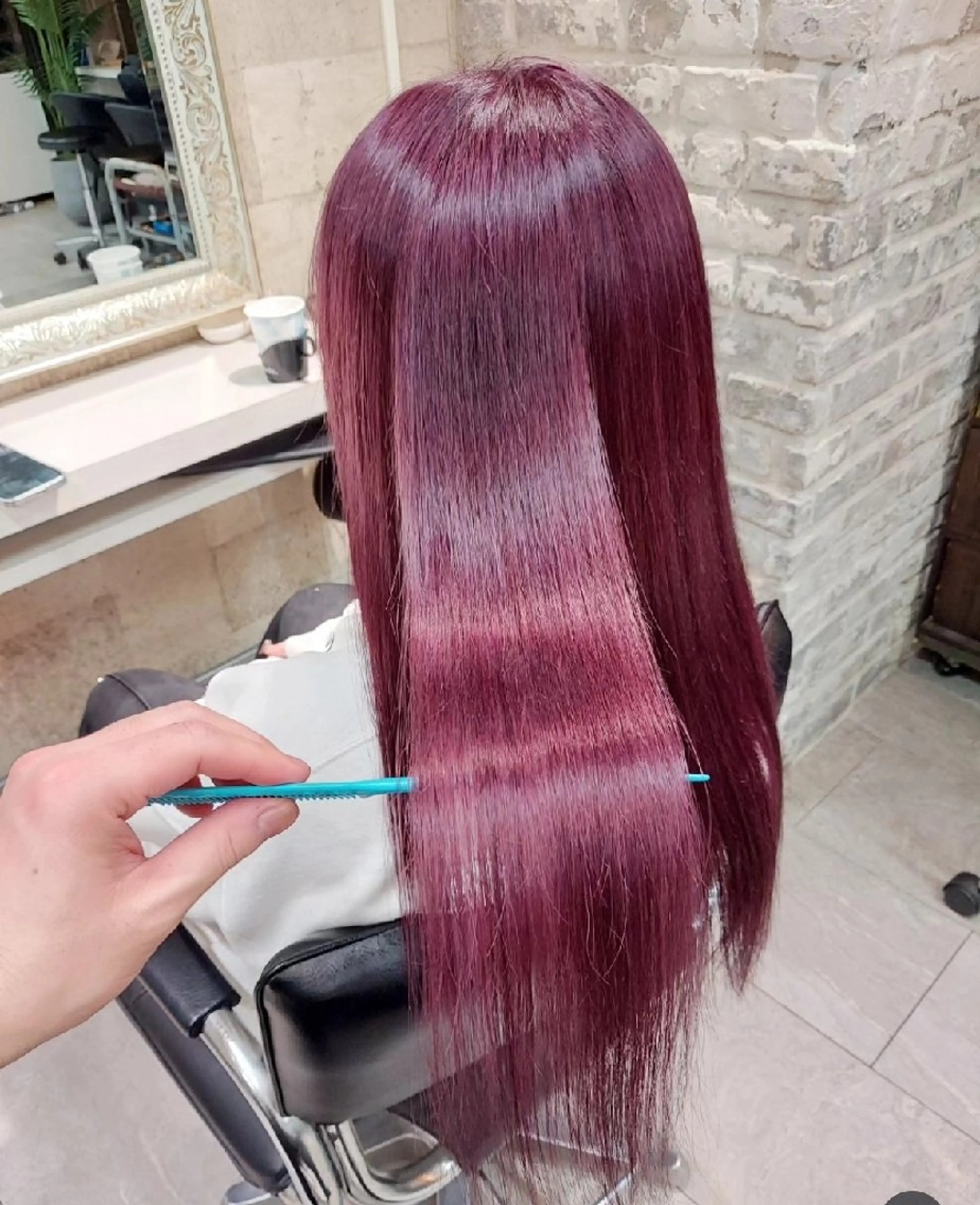 ロング カラー ピンクカラー ヘアカラー トリートメント ブリーチ・ハイトーン 特化🎉内山のヘアスタイル