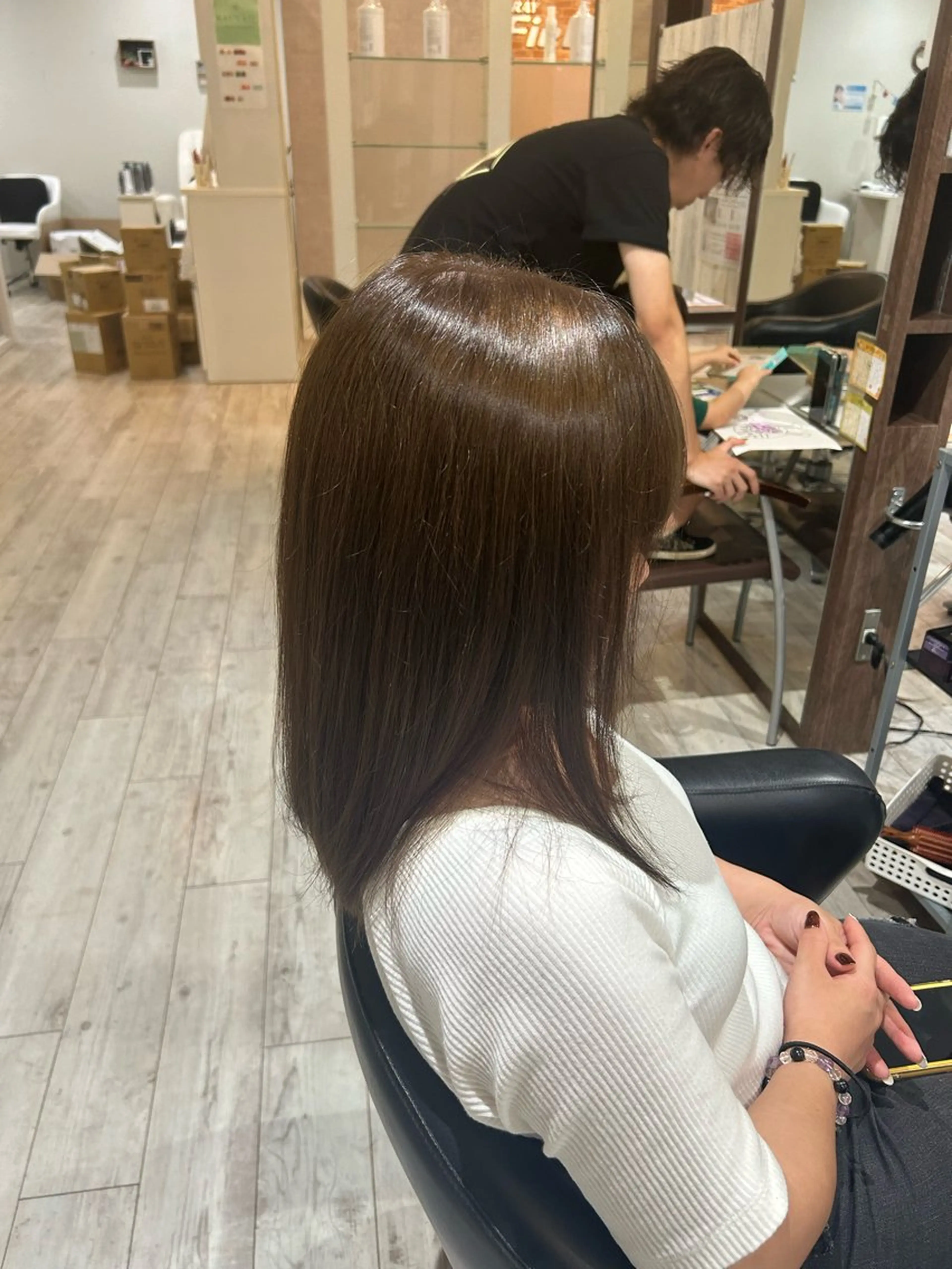 カラー 田野 竣太のヘアスタイル